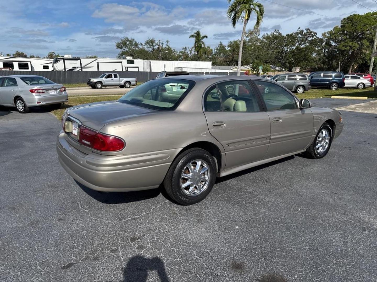 2004 GOLD BUICK LESABRE LIMITED (1G4HR54K04U) with an 3.8L engine, Automatic transmission, located at 2929 9th St. West, Bradenton, 34205, (941) 242-2810, 27.473591, -82.570679 - Thanks for inquring into DriveNation USA! All vehicles listed can be viewed at www.drivenationusa.com for vehicle history reports and additonal info. We cannot quote any terms such as down payments or monthly payments without an application. You can apply directly at www.drivenationusa.com or by con - Photo#5