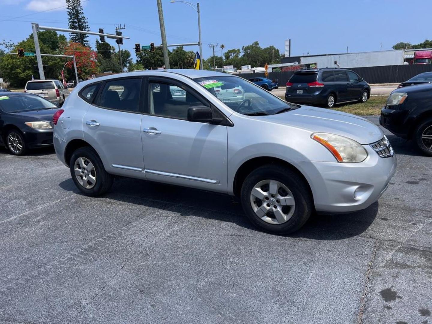 2014 SILVER NISSAN ROGUE SELECT S (JN8AS5MT1EW) with an 2.5L engine, Continuously Variable transmission, located at 2929 9th St. West, Bradenton, 34205, (941) 242-2810, 27.473591, -82.570679 - Photo#0