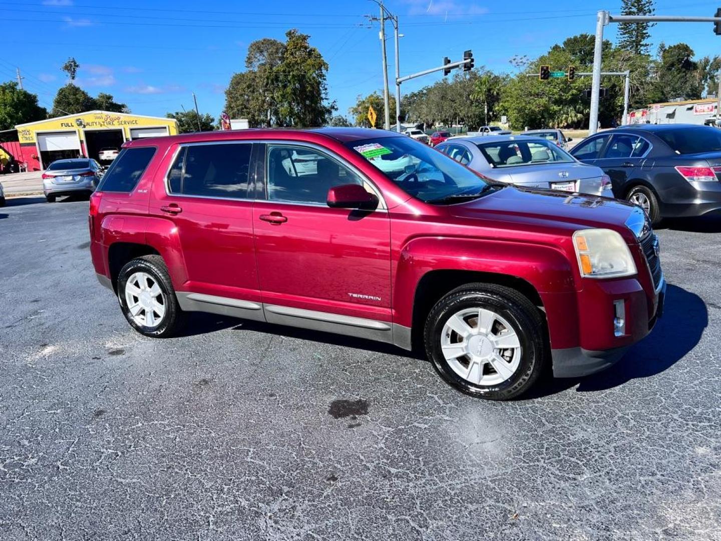 2012 RED GMC TERRAIN SLE (2GKALMEK1C6) with an 2.4L engine, Automatic transmission, located at 2929 9th St. West, Bradenton, 34205, (941) 242-2810, 27.473591, -82.570679 - Photo#0