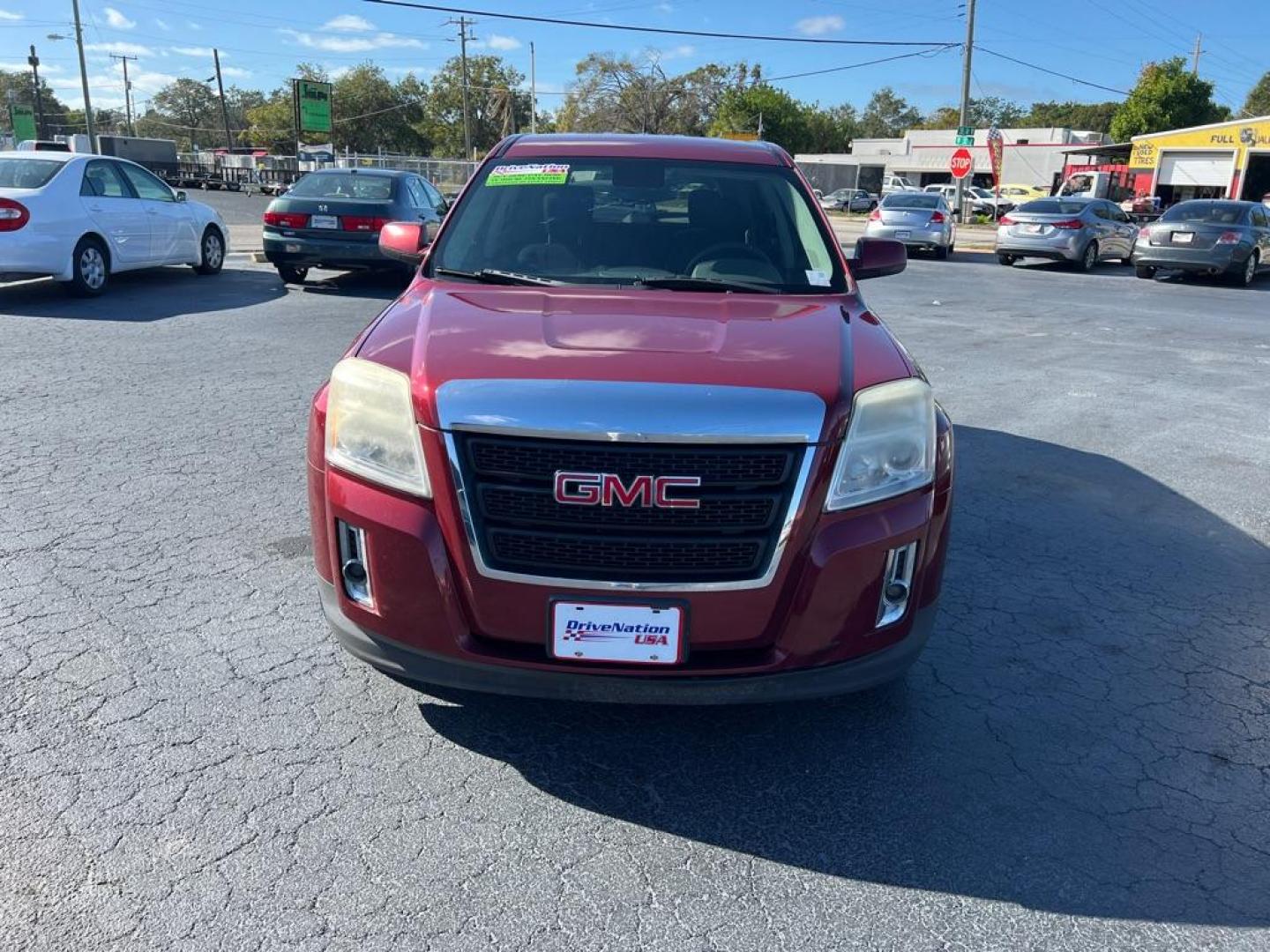 2012 RED GMC TERRAIN SLE (2GKALMEK1C6) with an 2.4L engine, Automatic transmission, located at 2929 9th St. West, Bradenton, 34205, (941) 242-2810, 27.473591, -82.570679 - Photo#2