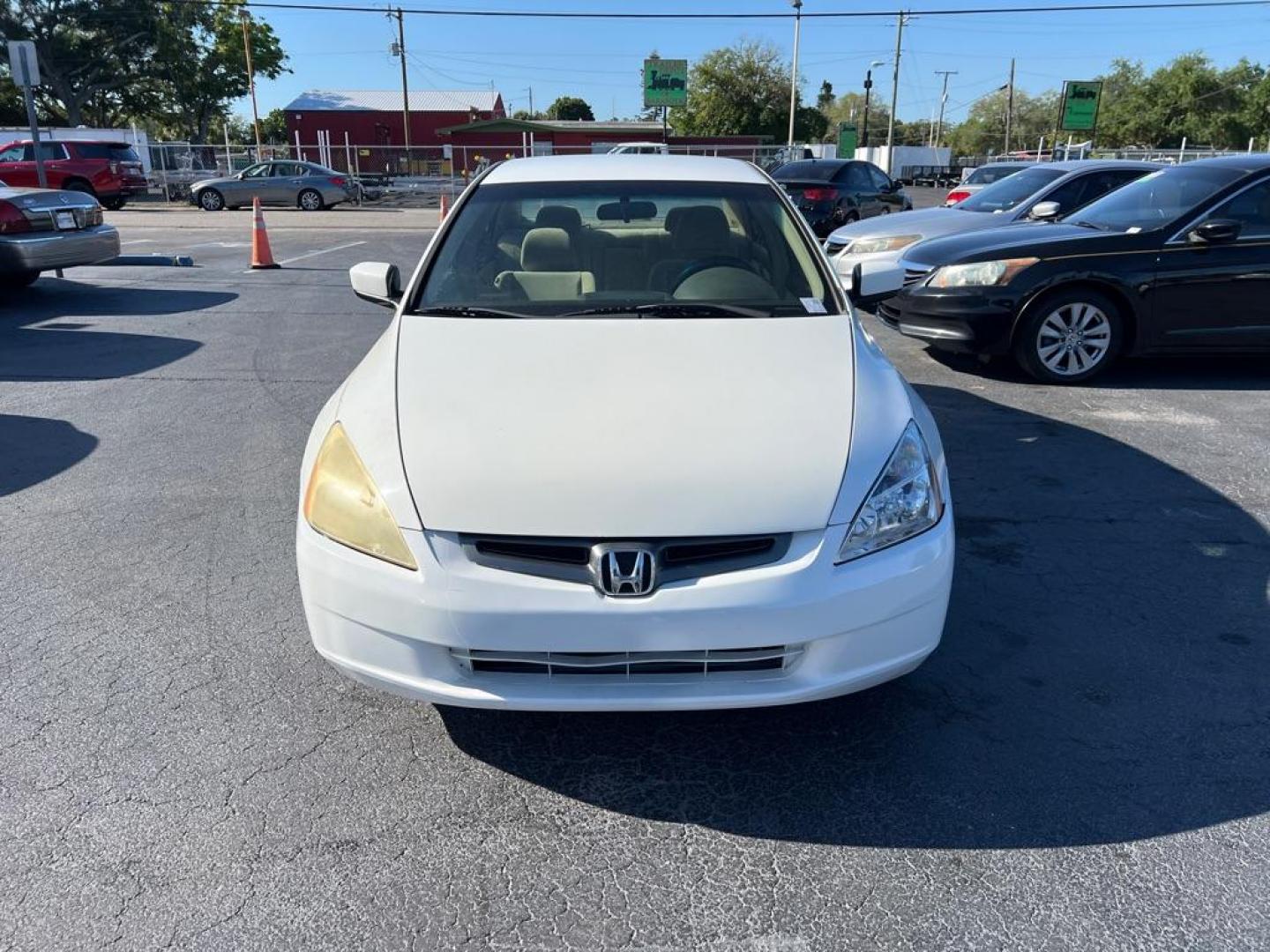 2005 WHITE HONDA ACCORD LX (1HGCM56405A) with an 2.4L engine, Automatic transmission, located at 2929 9th St. West, Bradenton, 34205, (941) 242-2810, 27.473591, -82.570679 - Photo#2