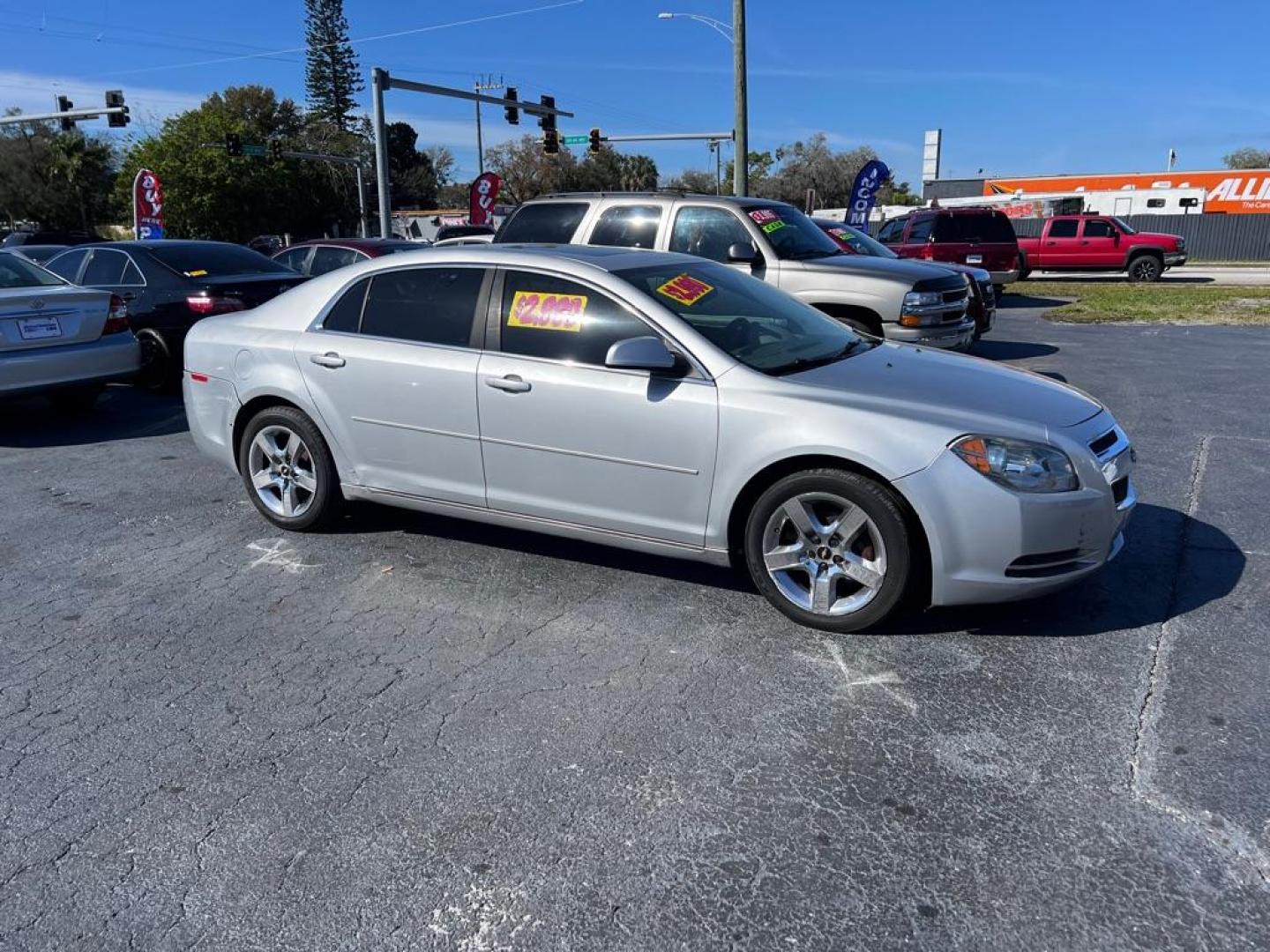 2011 SILVER CHEVROLET MALIBU 1LT (1G1ZC5E18BF) with an 2.4L engine, Automatic transmission, located at 2929 9th St. West, Bradenton, 34205, (941) 242-2810, 27.473591, -82.570679 - Photo#1