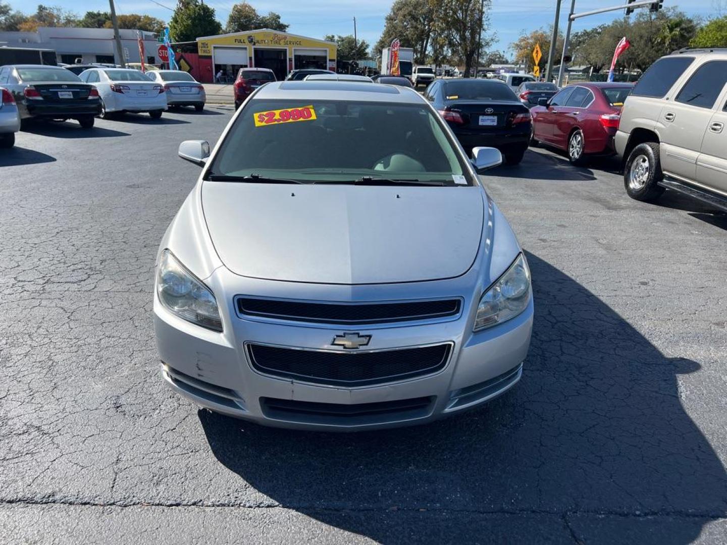 2011 SILVER CHEVROLET MALIBU 1LT (1G1ZC5E18BF) with an 2.4L engine, Automatic transmission, located at 2929 9th St. West, Bradenton, 34205, (941) 242-2810, 27.473591, -82.570679 - Photo#2