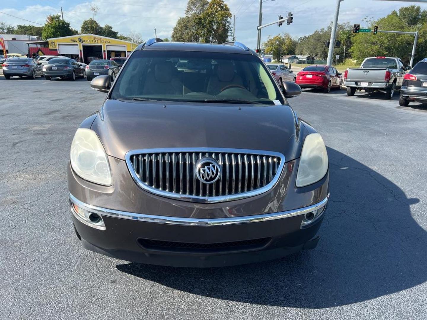 2012 BROWN BUICK ENCLAVE (5GAKRCED0CJ) with an 3.6L engine, Automatic transmission, located at 2929 9th St. West, Bradenton, 34205, (941) 242-2810, 27.473591, -82.570679 - Photo#2