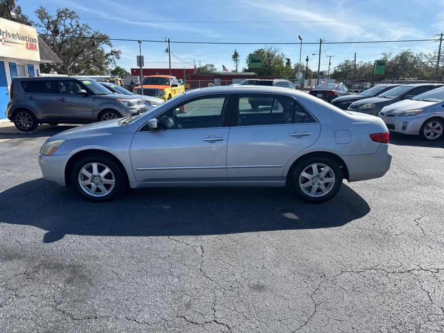 2005 SILVER HONDA ACCORD EX (1HGCM665X5A) with an 3.0L engine, Automatic transmission, located at 2929 9th St. West, Bradenton, 34205, (941) 242-2810, 27.473591, -82.570679 - Thanks for inquring into DriveNation USA! All vehicles listed can be viewed at www.drivenationusa.com for vehicle history reports and additonal info. We cannot quote any terms such as down payments or monthly payments without an application. You can apply directly at www.drivenationusa.com or by con - Photo#4