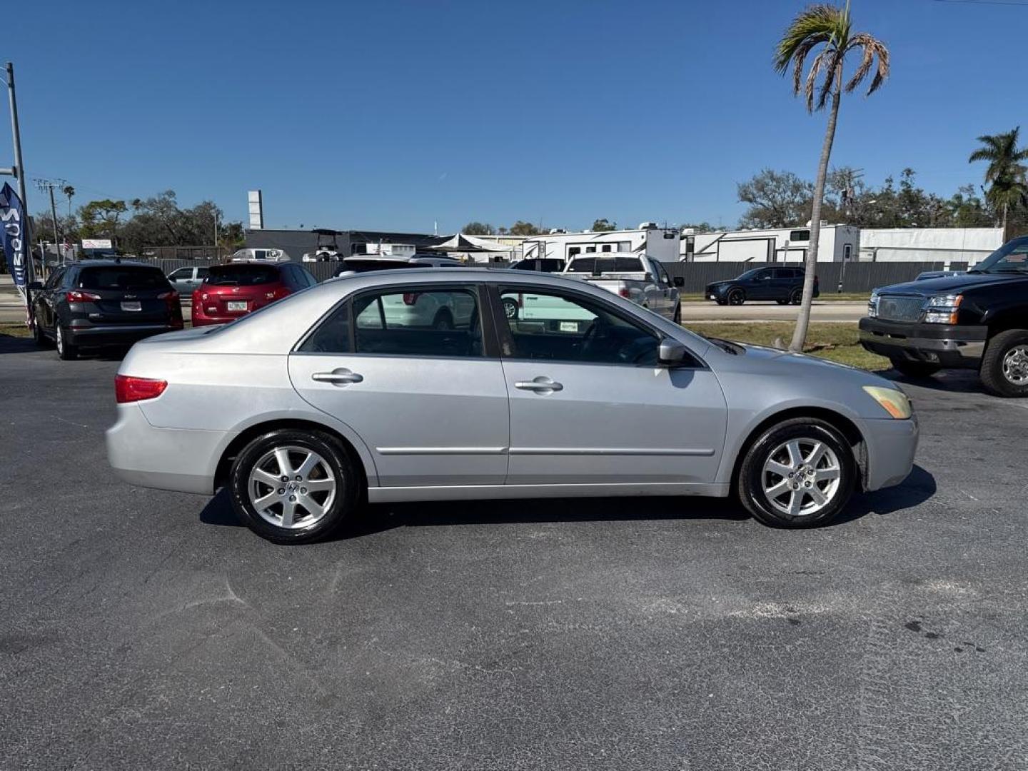 2005 SILVER HONDA ACCORD EX (1HGCM665X5A) with an 3.0L engine, Automatic transmission, located at 2929 9th St. West, Bradenton, 34205, (941) 242-2810, 27.473591, -82.570679 - Thanks for inquring into DriveNation USA! All vehicles listed can be viewed at www.drivenationusa.com for vehicle history reports and additonal info. We cannot quote any terms such as down payments or monthly payments without an application. You can apply directly at www.drivenationusa.com or by con - Photo#8