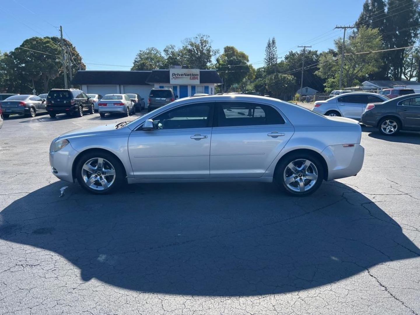 2010 SILVER CHEVROLET MALIBU 1LT (1G1ZC5EB2AF) with an 2.4L engine, Automatic transmission, located at 2929 9th St. West, Bradenton, 34205, (941) 242-2810, 27.473591, -82.570679 - Photo#4