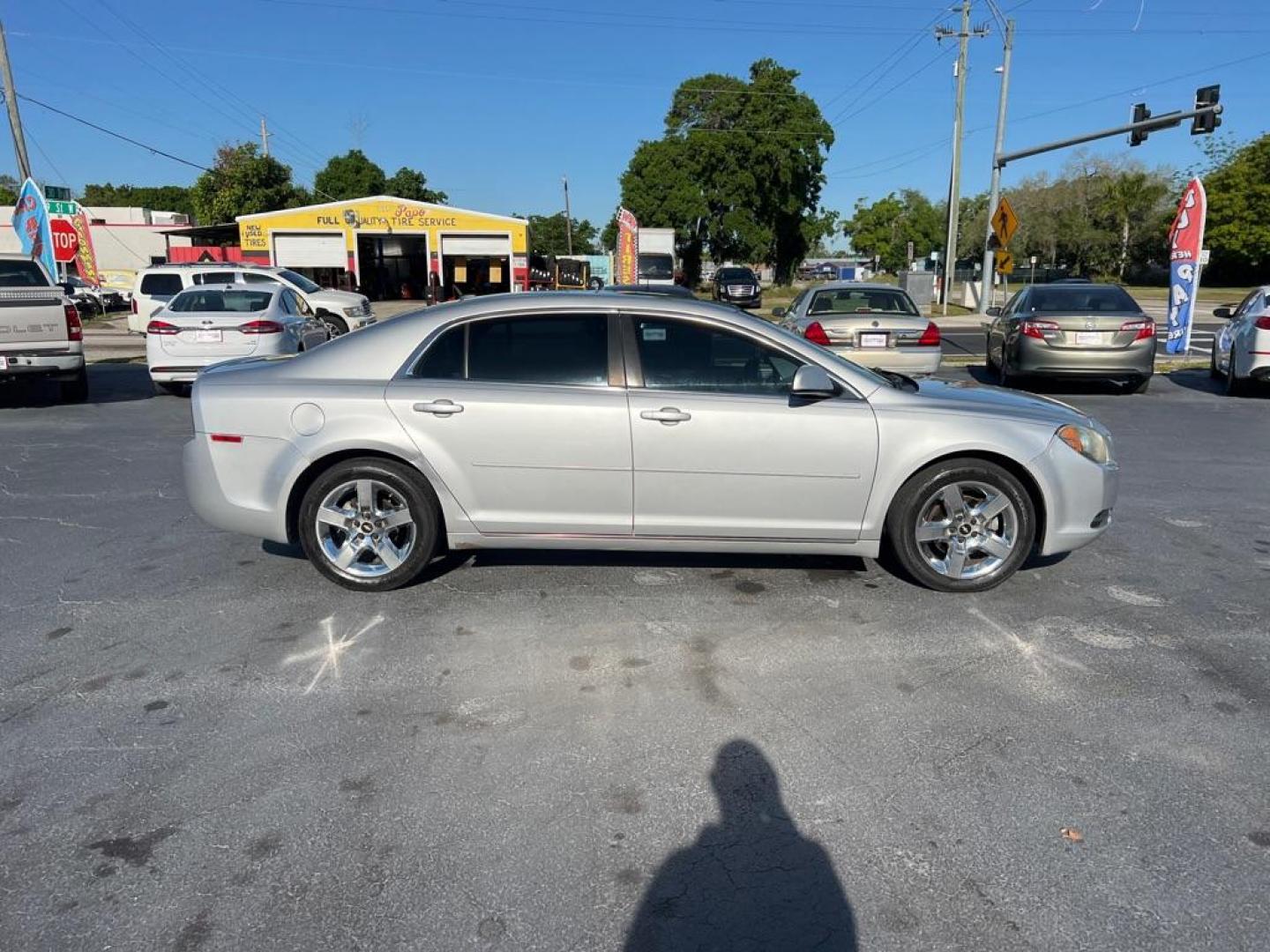 2010 SILVER CHEVROLET MALIBU 1LT (1G1ZC5EB2AF) with an 2.4L engine, Automatic transmission, located at 2929 9th St. West, Bradenton, 34205, (941) 242-2810, 27.473591, -82.570679 - Photo#8