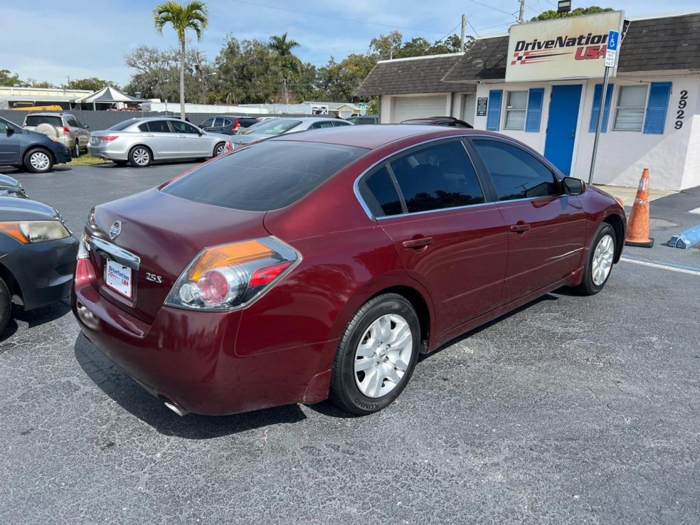 2011 RED NISSAN ALTIMA 2.5 S (1N4AL2AP4BC) with an 2.5L engine, Continuously Variable transmission, located at 2929 9th St. West, Bradenton, 34205, (941) 242-2810, 27.473591, -82.570679 - Photo#6