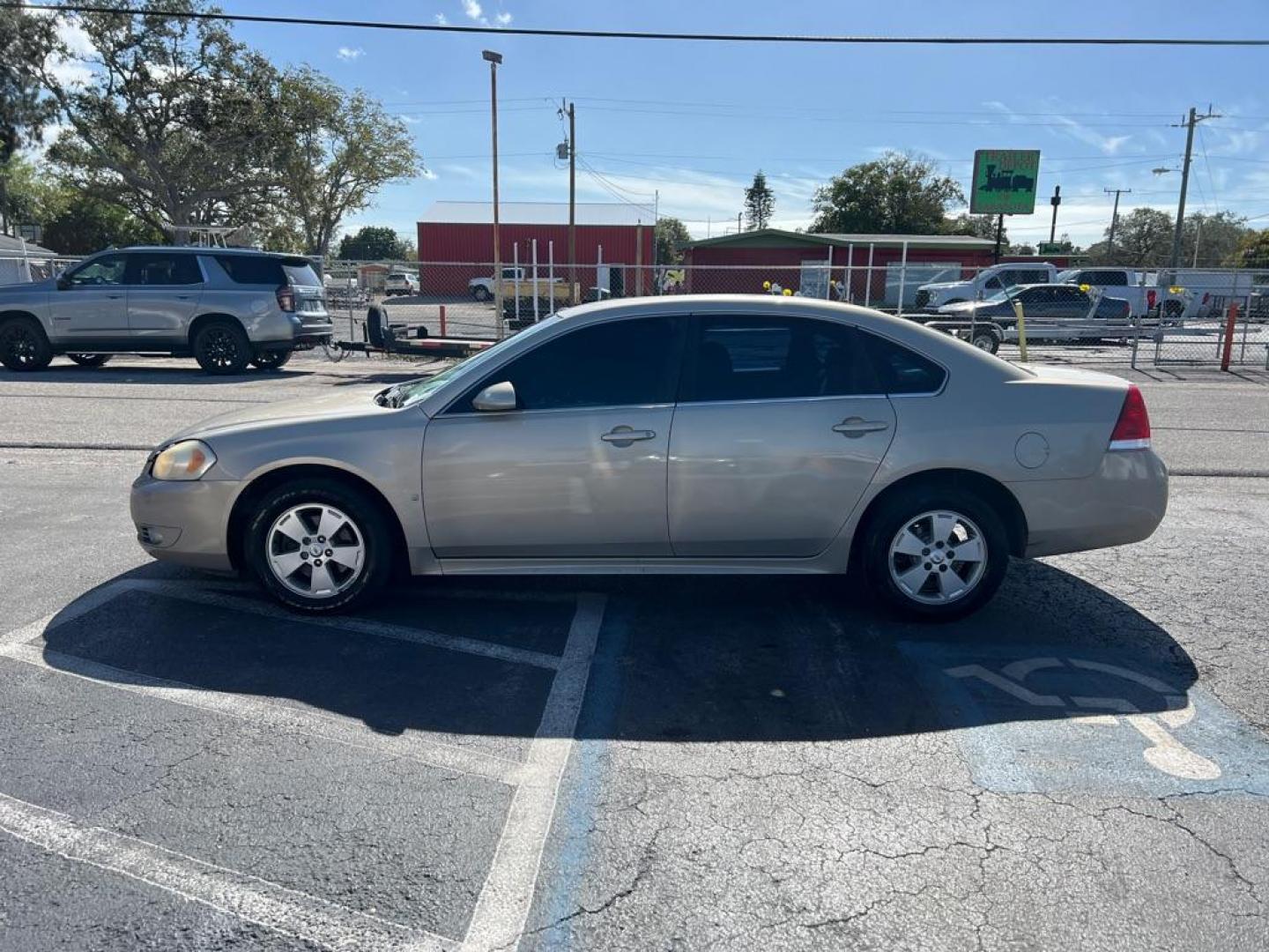 2010 TAN CHEVROLET IMPALA LT (2G1WB5EK4A1) with an 3.5L engine, Automatic transmission, located at 2929 9th St. West, Bradenton, 34205, (941) 242-2810, 27.473591, -82.570679 - Photo#5