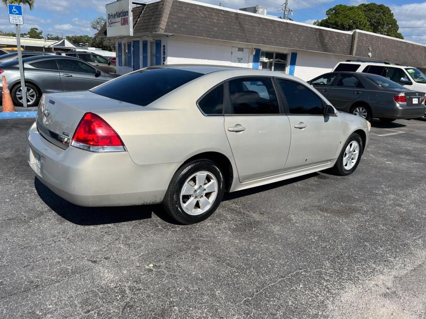 2010 TAN CHEVROLET IMPALA LT (2G1WB5EK4A1) with an 3.5L engine, Automatic transmission, located at 2929 9th St. West, Bradenton, 34205, (941) 242-2810, 27.473591, -82.570679 - Photo#8