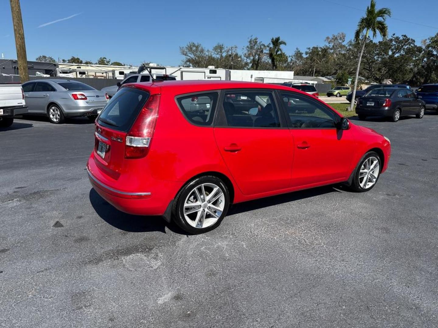 2009 RED HYUNDAI ELANTRA TOURING HATCHBACK (KMHDC86E49U) with an 2.0L engine, Automatic transmission, located at 2929 9th St. West, Bradenton, 34205, (941) 242-2810, 27.473591, -82.570679 - Thanks for inquring into DriveNation USA! All vehicles listed can be viewed at www.drivenationusa.com for vehicle history reports and additonal info. We cannot quote any terms such as down payments or monthly payments without an application. You can apply directly at www.drivenationusa.com or by con - Photo#7