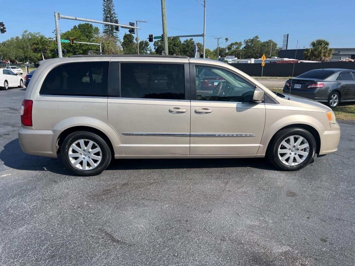 2014 TAN CHRYSLER TOWN and COUNTRY TOURING (2C4RC1BG8ER) with an 3.6L engine, Automatic transmission, located at 2929 9th St. West, Bradenton, 34205, (941) 242-2810, 27.473591, -82.570679 - Photo#8