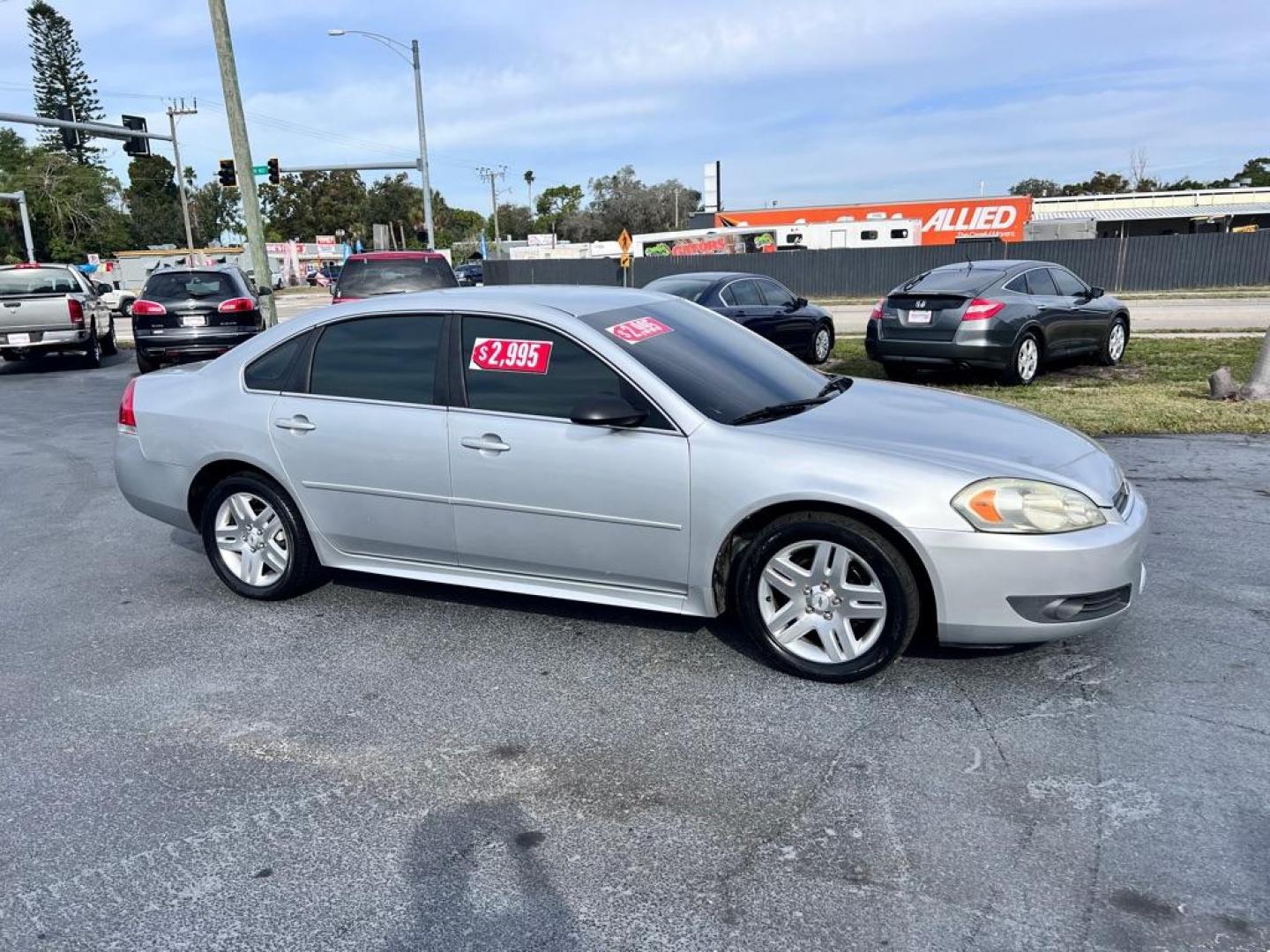 2011 SILVER CHEVROLET IMPALA LT (2G1WG5EK6B1) with an 3.5L engine, Automatic transmission, located at 2929 9th St. West, Bradenton, 34205, (941) 242-2810, 27.473591, -82.570679 - Photo#1