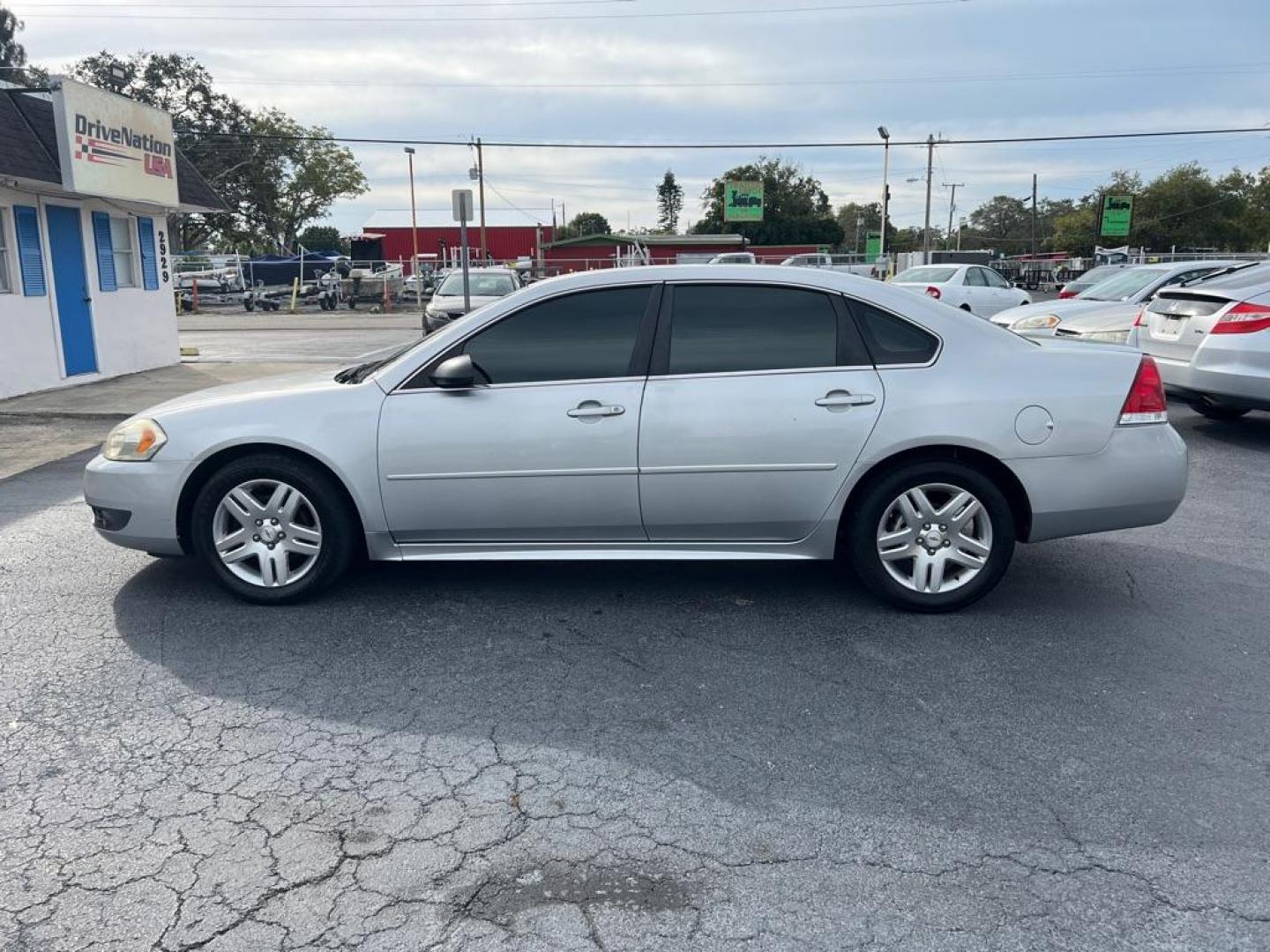 2011 SILVER CHEVROLET IMPALA LT (2G1WG5EK6B1) with an 3.5L engine, Automatic transmission, located at 2929 9th St. West, Bradenton, 34205, (941) 242-2810, 27.473591, -82.570679 - Photo#4