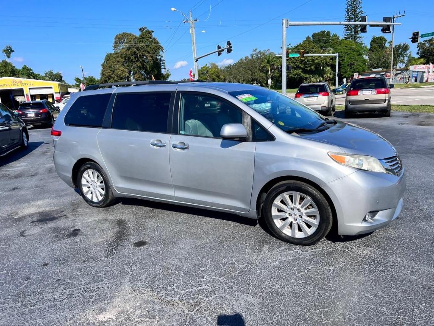 2011 GRAY TOYOTA SIENNA XLE (5TDYK3DC9BS) with an 3.5L engine, Automatic transmission, located at 2929 9th St. West, Bradenton, 34205, (941) 242-2810, 27.473591, -82.570679 - Photo#0