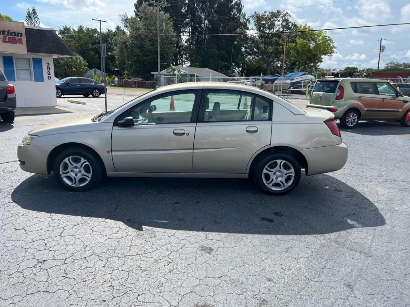 2005 TAN SATURN ION LEVEL 2 (1G8AJ52F15Z) with an 2.2L engine, Automatic transmission, located at 2929 9th St. West, Bradenton, 34205, (941) 242-2810, 27.473591, -82.570679 - Photo#4