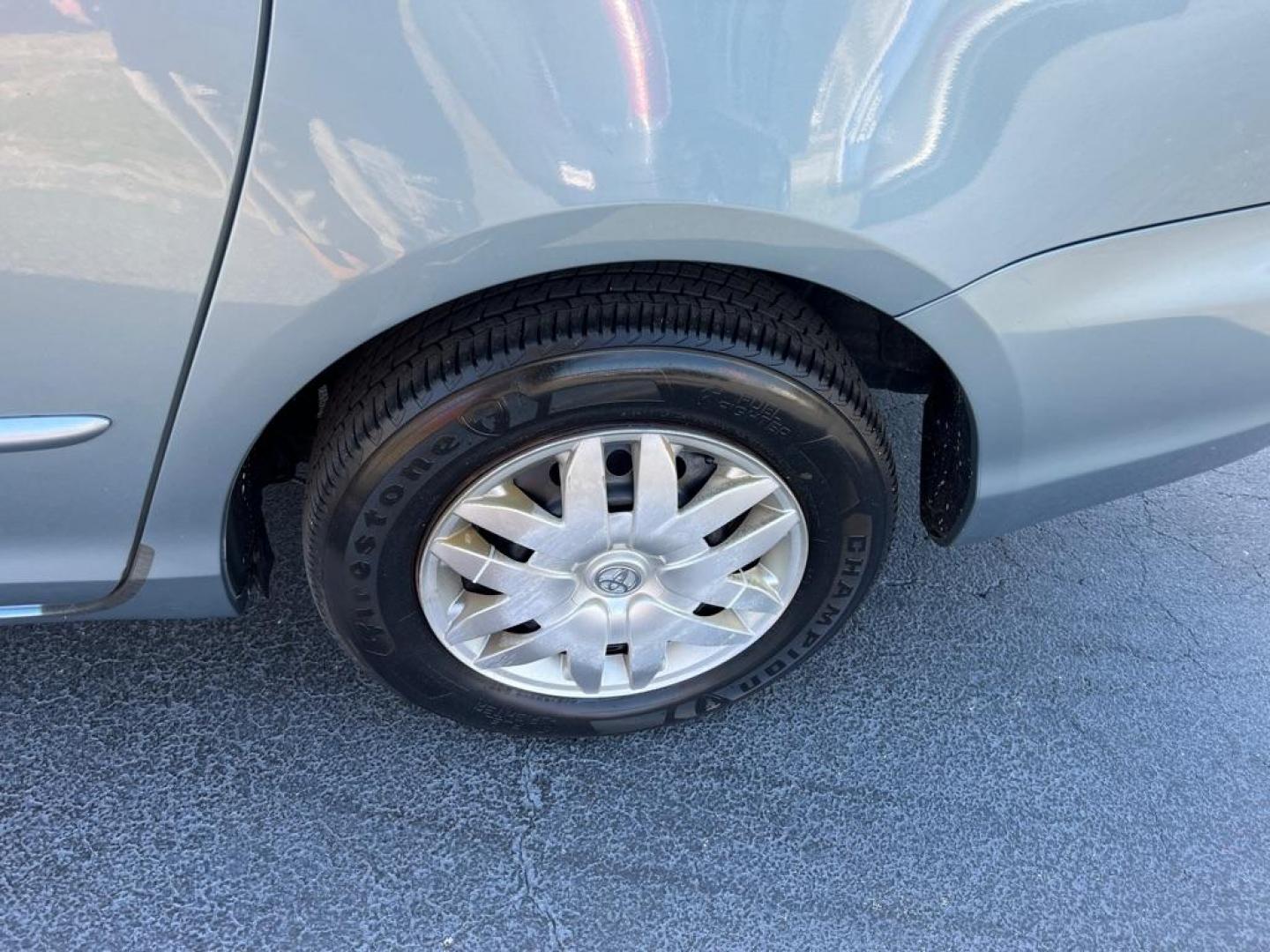 2005 BLUE TOYOTA SIENNA CE (5TDZA23C05S) with an 3.3L engine, Automatic transmission, located at 2929 9th St. West, Bradenton, 34205, (941) 242-2810, 27.473591, -82.570679 - Photo#9