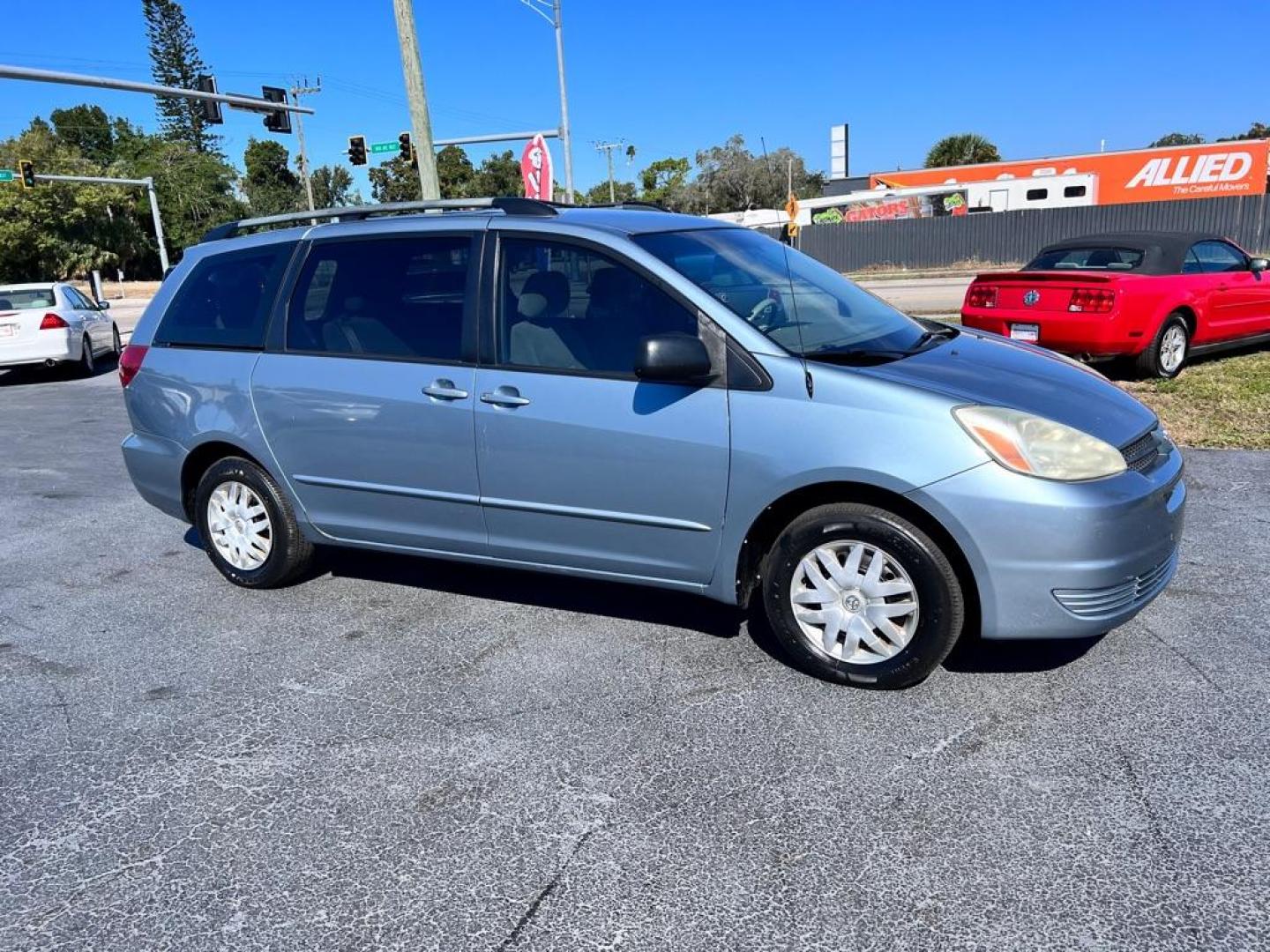 2005 BLUE TOYOTA SIENNA CE (5TDZA23C05S) with an 3.3L engine, Automatic transmission, located at 2929 9th St. West, Bradenton, 34205, (941) 242-2810, 27.473591, -82.570679 - Photo#1