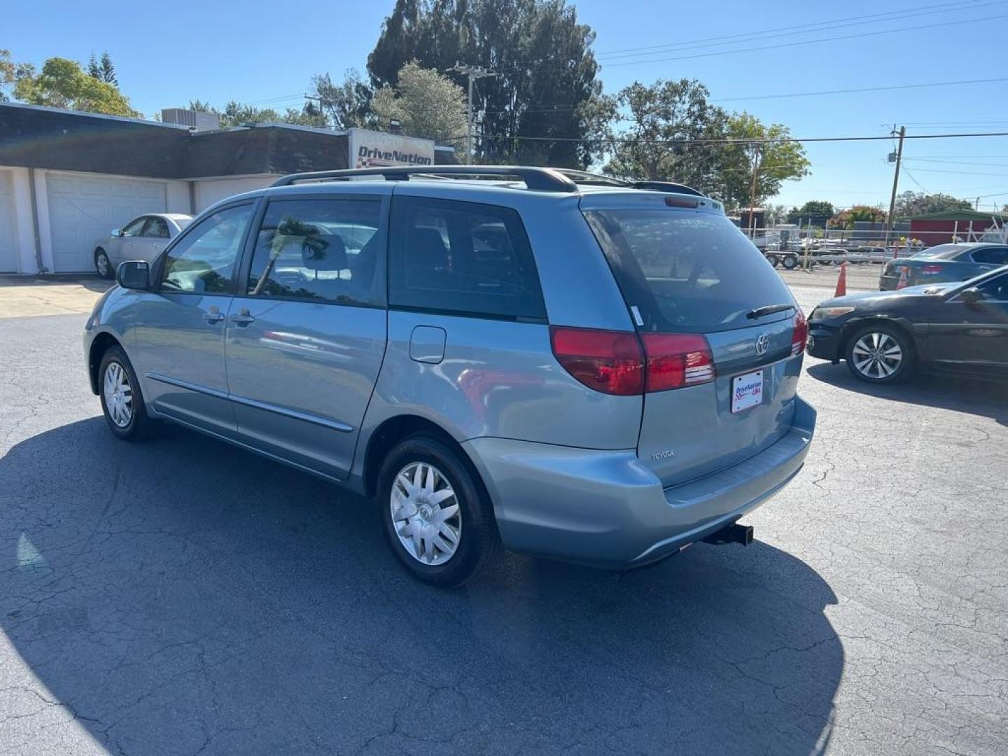 2005 BLUE TOYOTA SIENNA CE (5TDZA23C05S) with an 3.3L engine, Automatic transmission, located at 2929 9th St. West, Bradenton, 34205, (941) 242-2810, 27.473591, -82.570679 - Photo#5