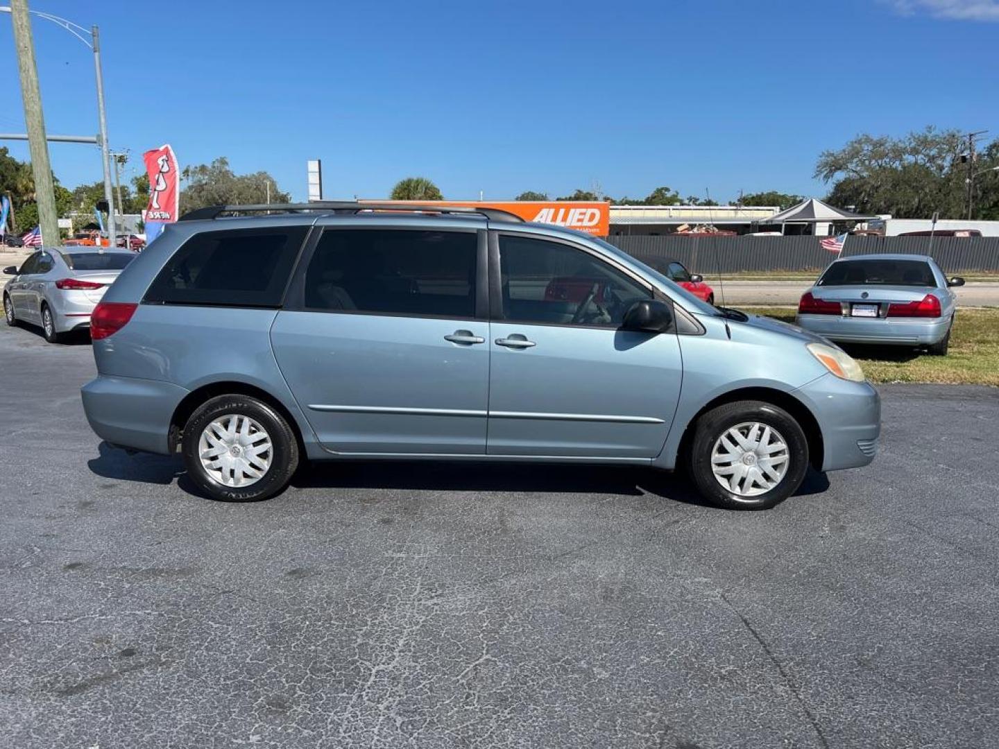 2005 BLUE TOYOTA SIENNA CE (5TDZA23C05S) with an 3.3L engine, Automatic transmission, located at 2929 9th St. West, Bradenton, 34205, (941) 242-2810, 27.473591, -82.570679 - Photo#8