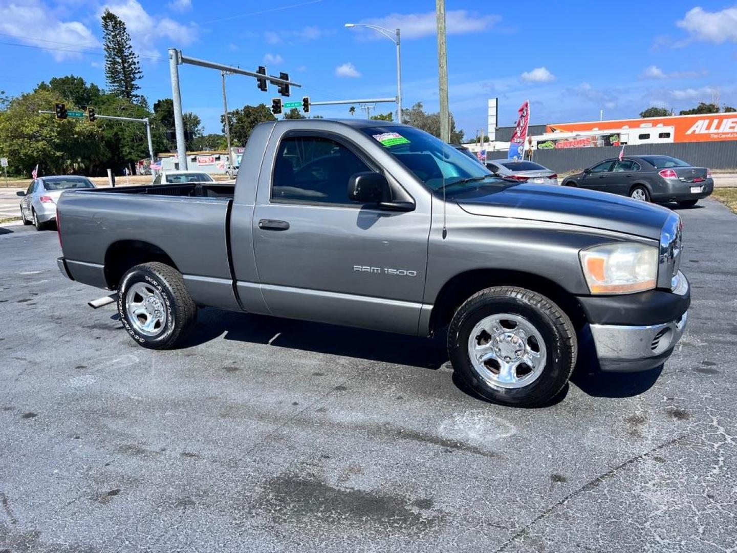 2006 GRAY DODGE RAM 1500 ST (1D7HA16K36J) with an 3.7L engine, Automatic transmission, located at 2929 9th St. West, Bradenton, 34205, (941) 242-2810, 27.473591, -82.570679 - Photo#1