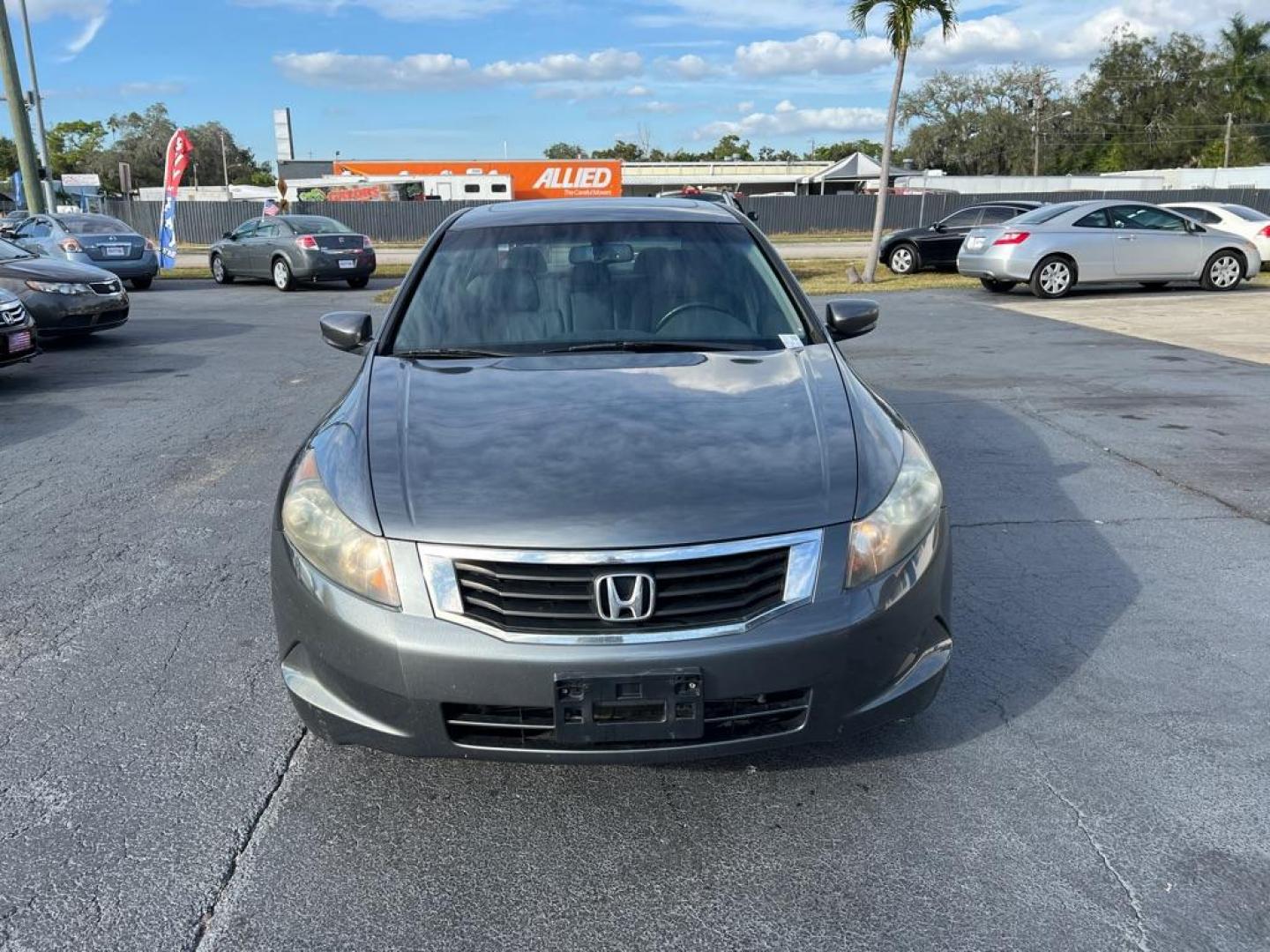 2009 GRAY HONDA ACCORD EXL (1HGCP26889A) with an 2.4L engine, Automatic transmission, located at 2929 9th St. West, Bradenton, 34205, (941) 242-2810, 27.473591, -82.570679 - Photo#2