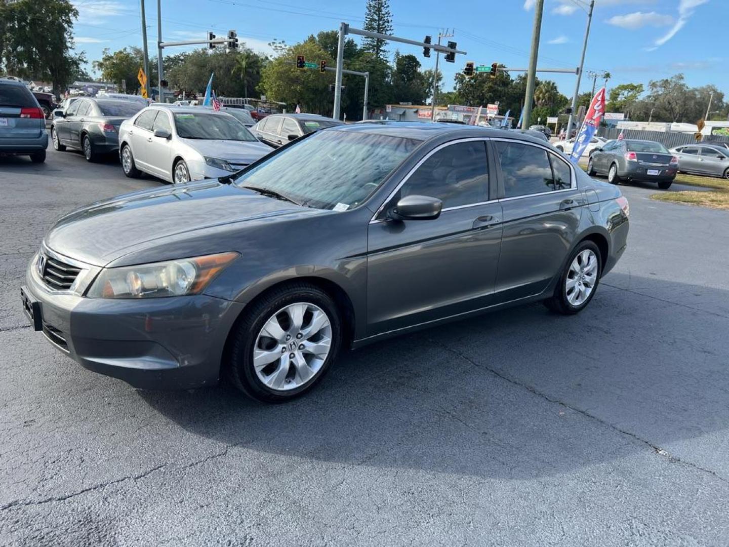 2009 GRAY HONDA ACCORD EXL (1HGCP26889A) with an 2.4L engine, Automatic transmission, located at 2929 9th St. West, Bradenton, 34205, (941) 242-2810, 27.473591, -82.570679 - Photo#3