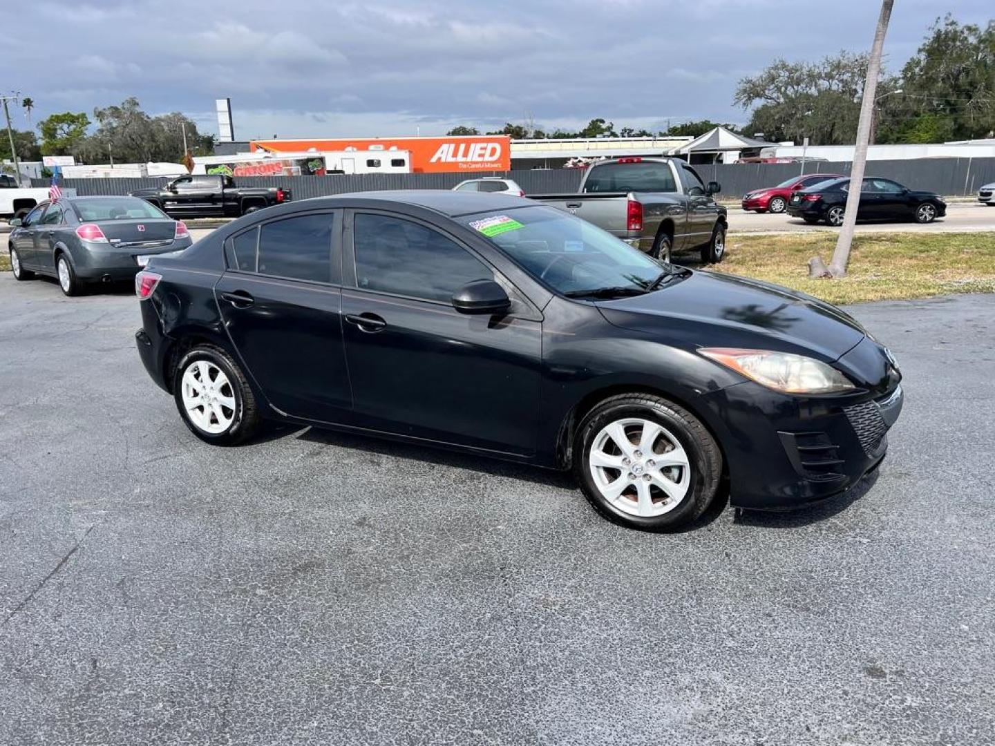 2010 BLACK MAZDA 3 I (JM1BL1SF9A1) with an 2.0L engine, Automatic transmission, located at 2929 9th St. West, Bradenton, 34205, (941) 242-2810, 27.473591, -82.570679 - Photo#2