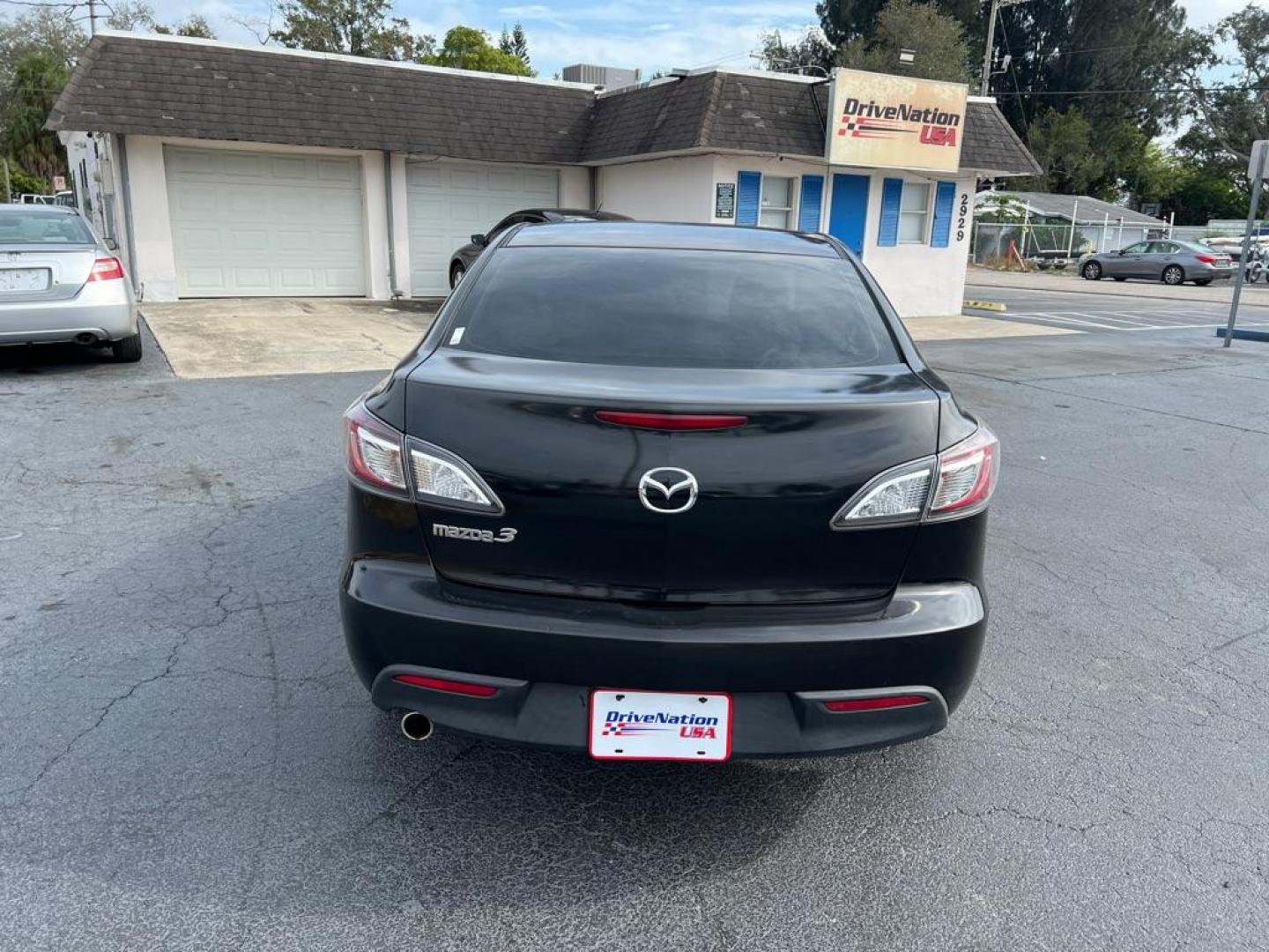 2010 BLACK MAZDA 3 I (JM1BL1SF9A1) with an 2.0L engine, Automatic transmission, located at 2929 9th St. West, Bradenton, 34205, (941) 242-2810, 27.473591, -82.570679 - Photo#8