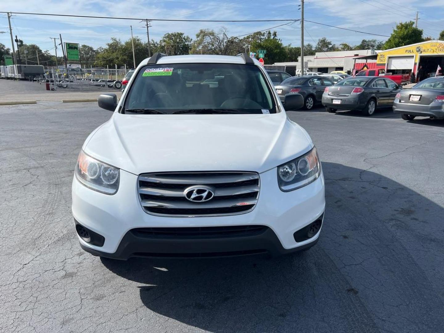 2012 WHITE HYUNDAI SANTA FE GLS (5XYZG4AGXCG) with an 3.5L engine, Automatic transmission, located at 2929 9th St. West, Bradenton, 34205, (941) 242-2810, 27.473591, -82.570679 - Photo#3