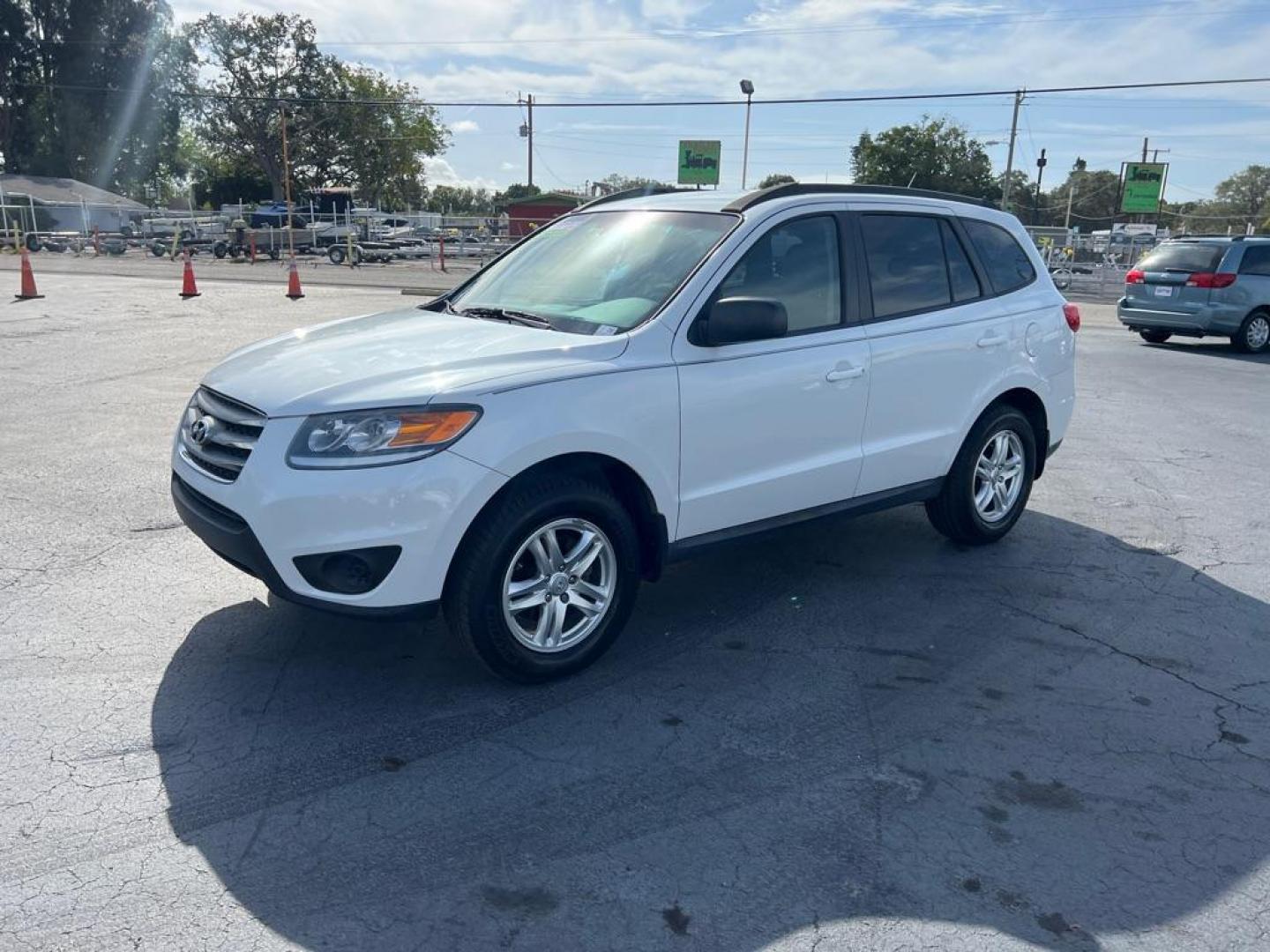 2012 WHITE HYUNDAI SANTA FE GLS (5XYZG4AGXCG) with an 3.5L engine, Automatic transmission, located at 2929 9th St. West, Bradenton, 34205, (941) 242-2810, 27.473591, -82.570679 - Photo#4