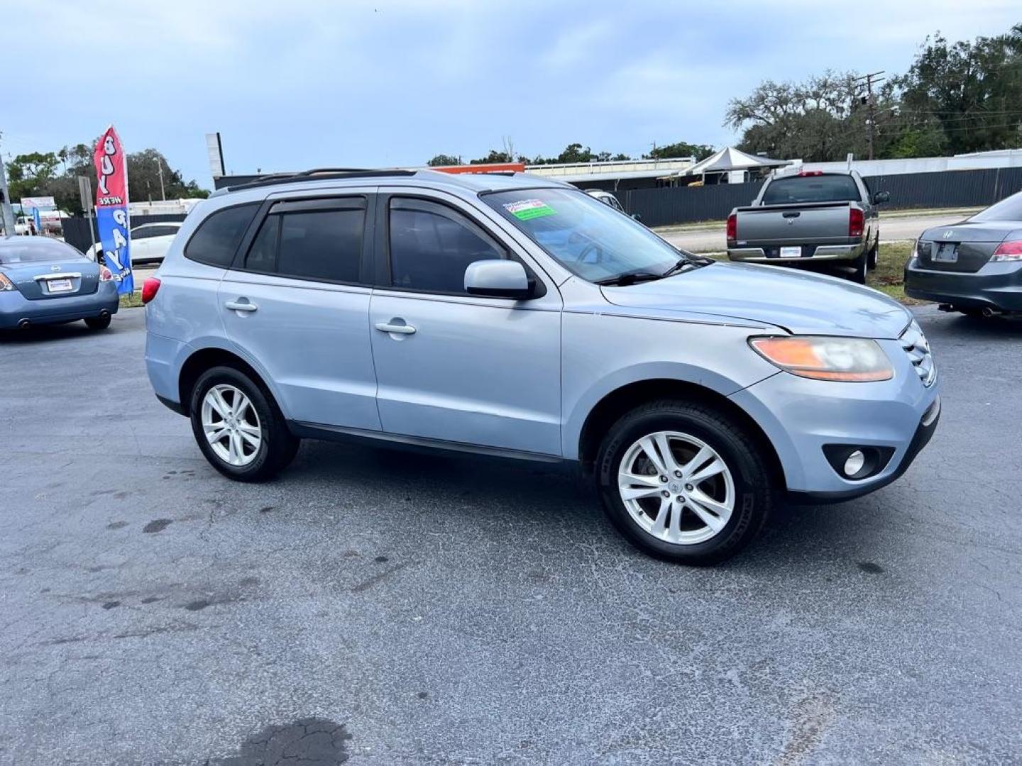 2010 BLUE HYUNDAI SANTA FE SE (5NMSH4AG4AH) with an 3.5L engine, Automatic transmission, located at 2929 9th St. West, Bradenton, 34205, (941) 242-2810, 27.473591, -82.570679 - Photo#2