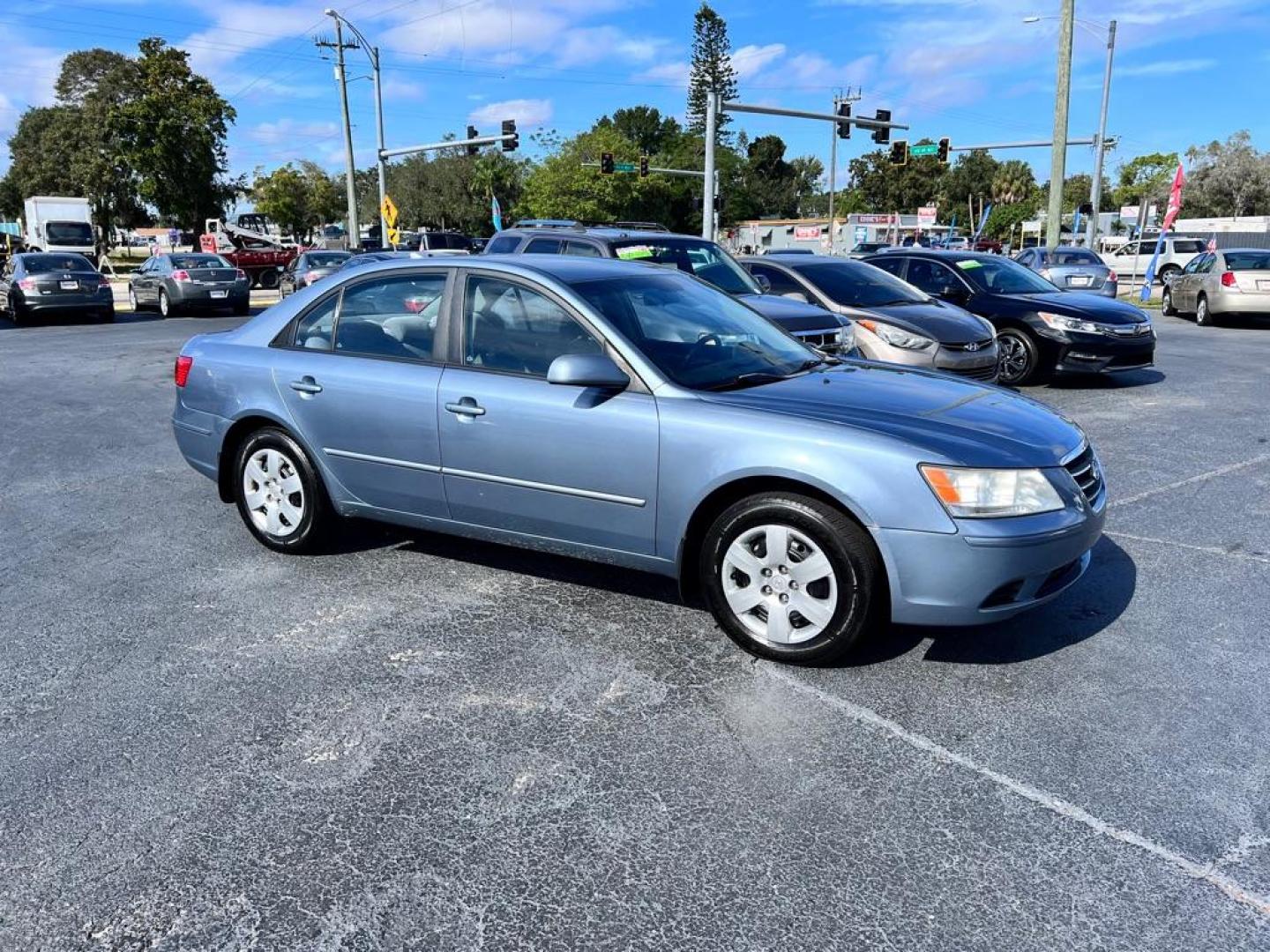 2010 BLUE HYUNDAI SONATA GLS (5NPET4AC3AH) with an 2.4L engine, Automatic transmission, located at 2929 9th St. West, Bradenton, 34205, (941) 242-2810, 27.473591, -82.570679 - Photo#15