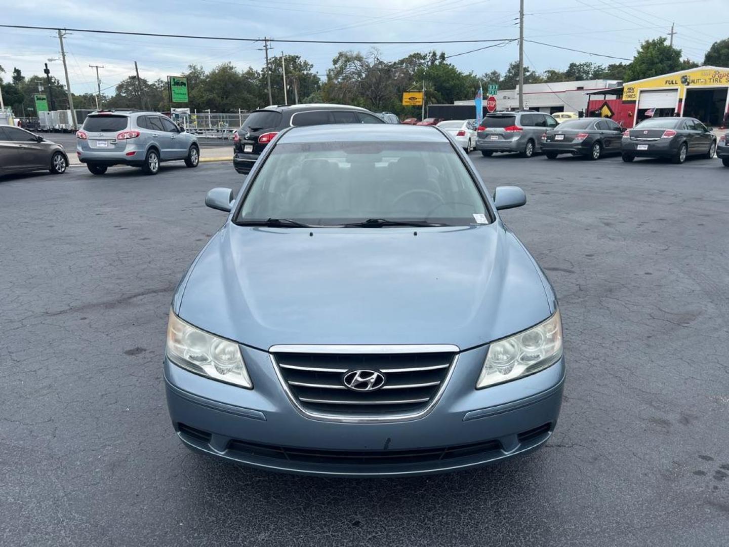 2010 BLUE HYUNDAI SONATA GLS (5NPET4AC3AH) with an 2.4L engine, Automatic transmission, located at 2929 9th St. West, Bradenton, 34205, (941) 242-2810, 27.473591, -82.570679 - Photo#3