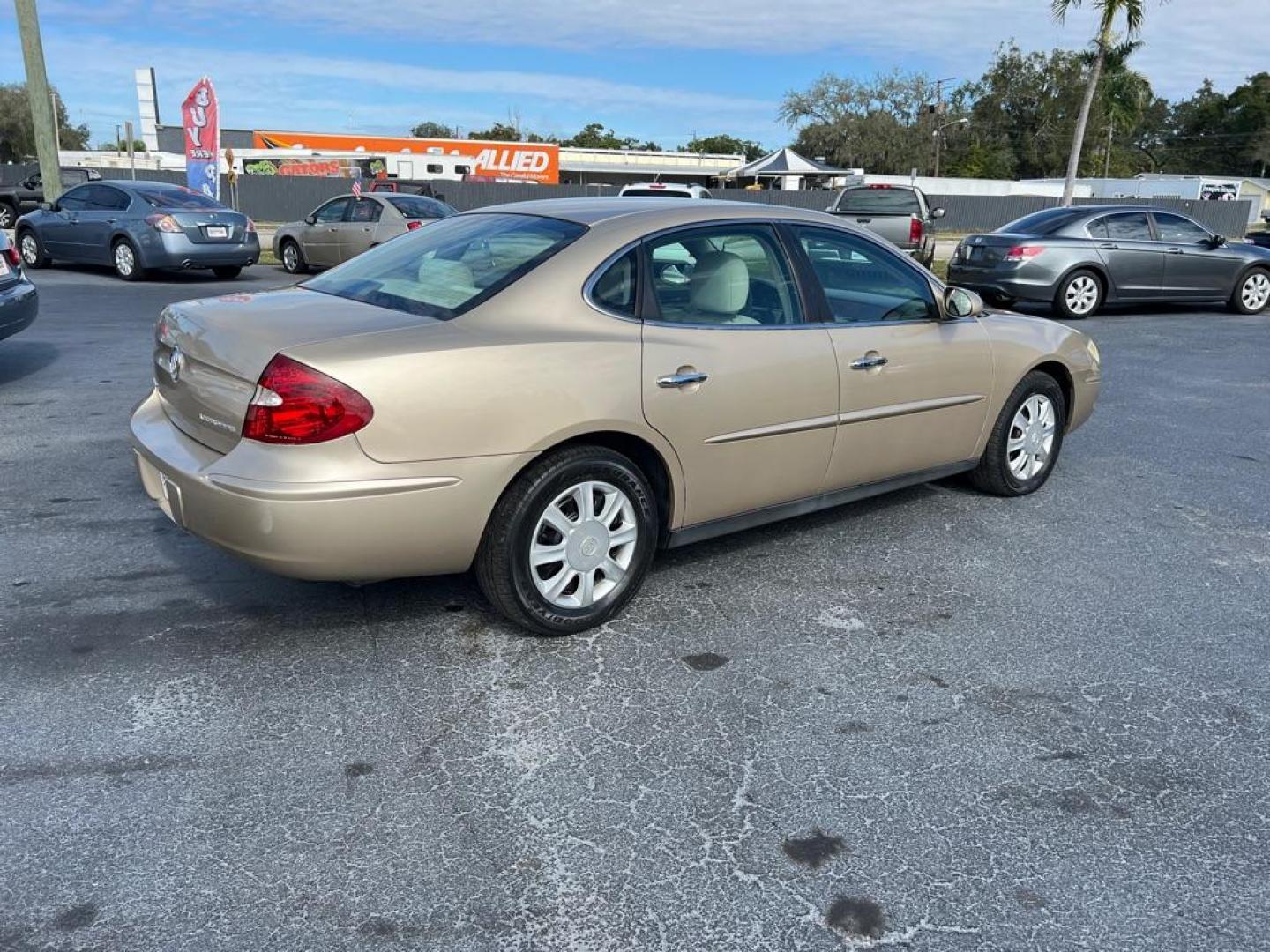 2005 TAN BUICK LACROSSE CX (2G4WC532351) with an 3.8L engine, Automatic transmission, located at 2929 9th St. West, Bradenton, 34205, (941) 242-2810, 27.473591, -82.570679 - Photo#7