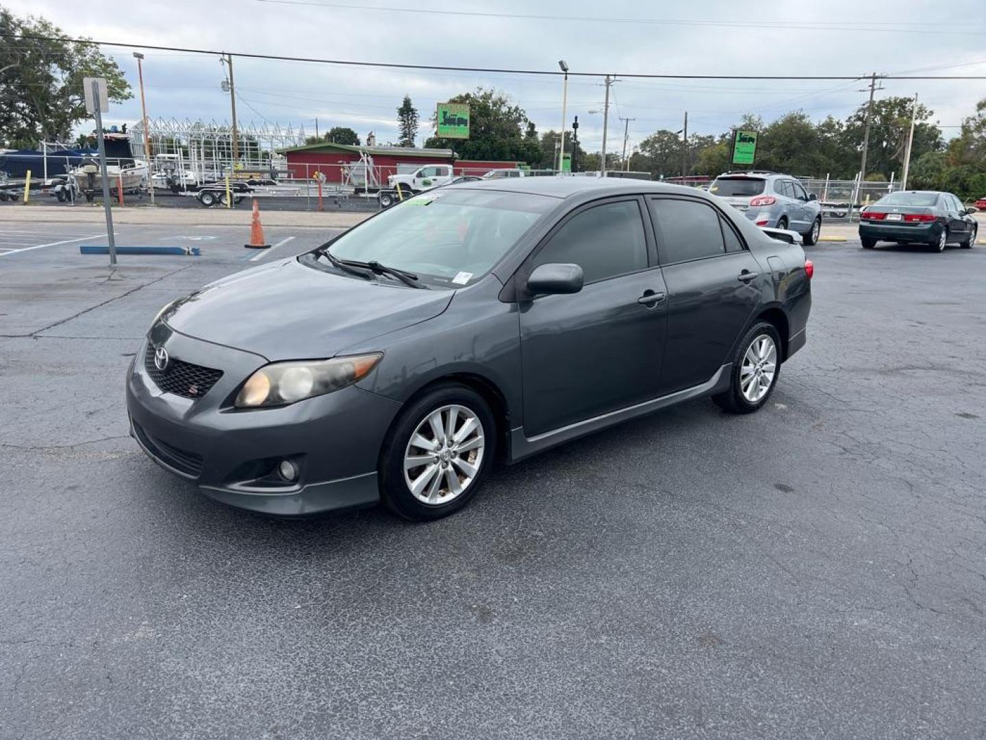 2010 GRAY TOYOTA COROLLA S (1NXBU4EE0AZ) with an 1.8L engine, Automatic transmission, located at 2929 9th St. West, Bradenton, 34205, (941) 242-2810, 27.473591, -82.570679 - Photo#4