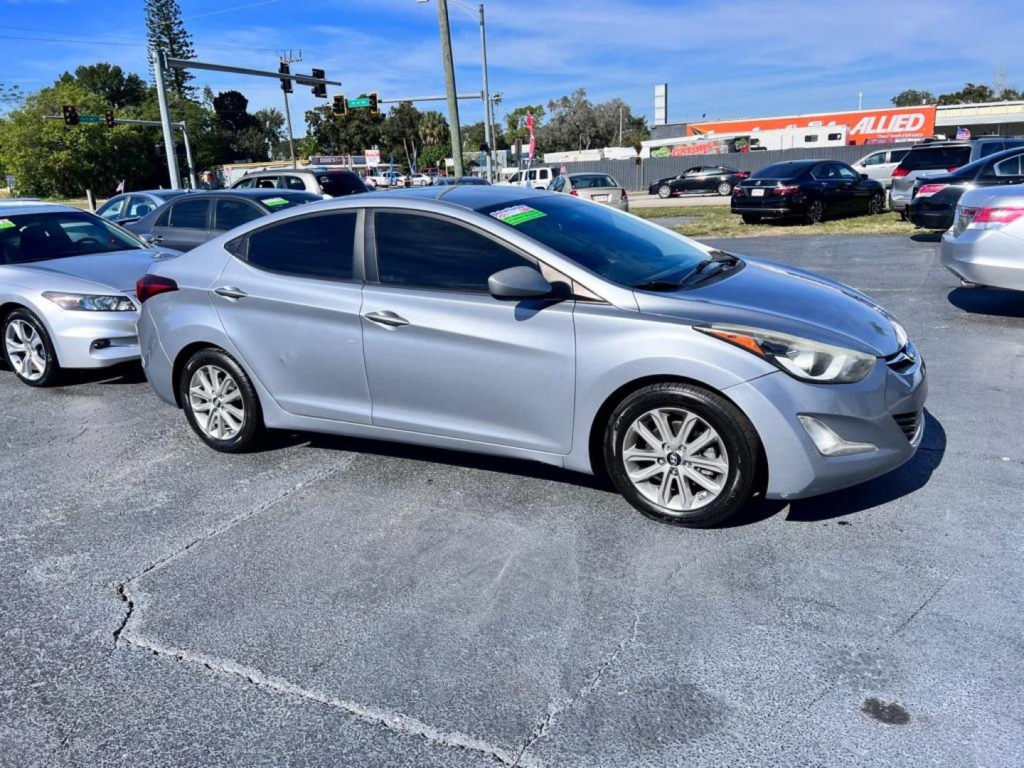 2015 GRAY HYUNDAI ELANTRA SE (5NPDH4AE5FH) with an 1.8L engine, Automatic transmission, located at 2929 9th St. West, Bradenton, 34205, (941) 242-2810, 27.473591, -82.570679 - Photo#0