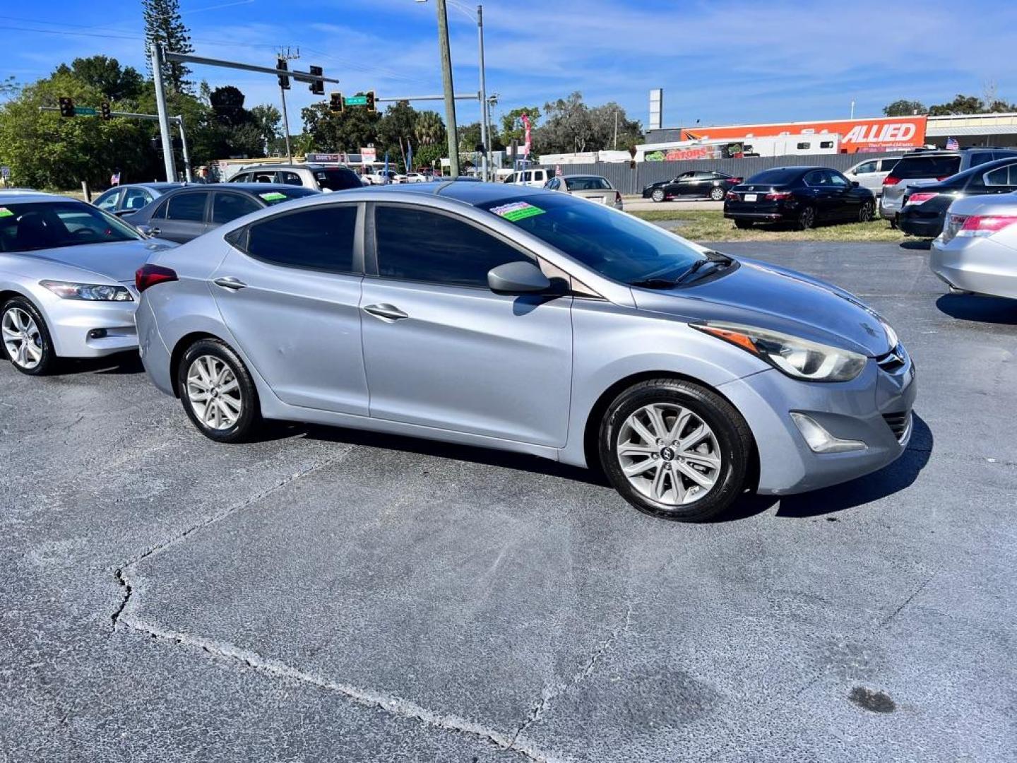 2015 GRAY HYUNDAI ELANTRA SE (5NPDH4AE5FH) with an 1.8L engine, Automatic transmission, located at 2929 9th St. West, Bradenton, 34205, (941) 242-2810, 27.473591, -82.570679 - Photo#1