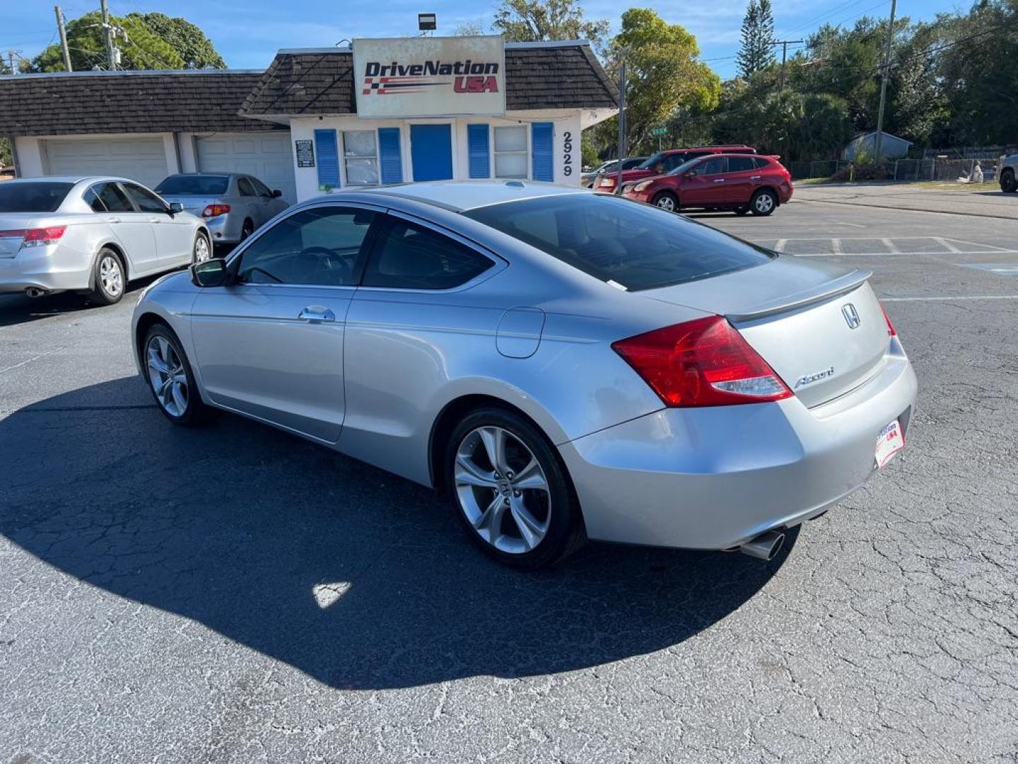 2012 SILVER HONDA ACCORD EXL (1HGCS2B8XCA) with an 3.5L engine, Automatic transmission, located at 2929 9th St. West, Bradenton, 34205, (941) 242-2810, 27.473591, -82.570679 - Photo#5