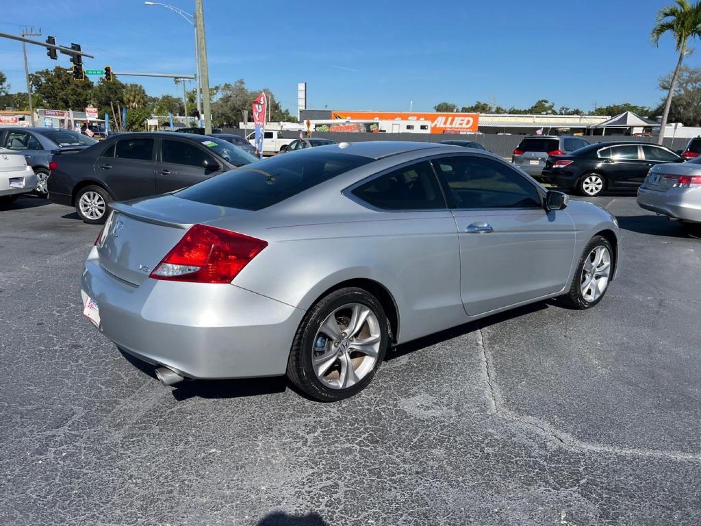 2012 SILVER HONDA ACCORD EXL (1HGCS2B8XCA) with an 3.5L engine, Automatic transmission, located at 2929 9th St. West, Bradenton, 34205, (941) 242-2810, 27.473591, -82.570679 - Photo#7