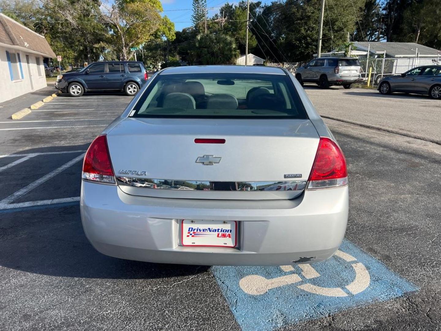 2011 SILVER CHEVROLET IMPALA LS (2G1WF5EKXB1) with an 3.5L engine, Automatic transmission, located at 2929 9th St. West, Bradenton, 34205, (941) 242-2810, 27.473591, -82.570679 - Photo#6