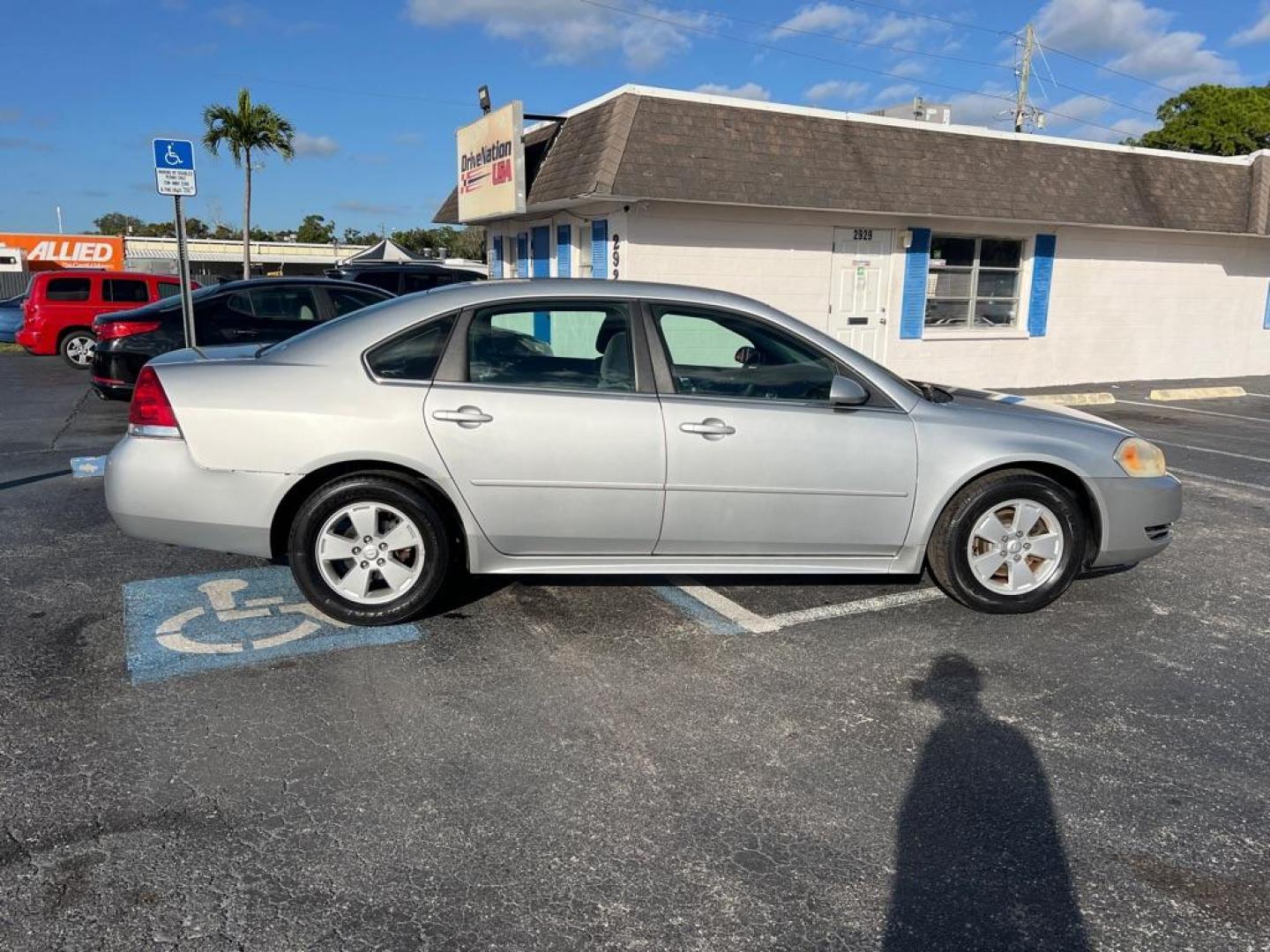 2011 SILVER CHEVROLET IMPALA LS (2G1WF5EKXB1) with an 3.5L engine, Automatic transmission, located at 2929 9th St. West, Bradenton, 34205, (941) 242-2810, 27.473591, -82.570679 - Photo#8