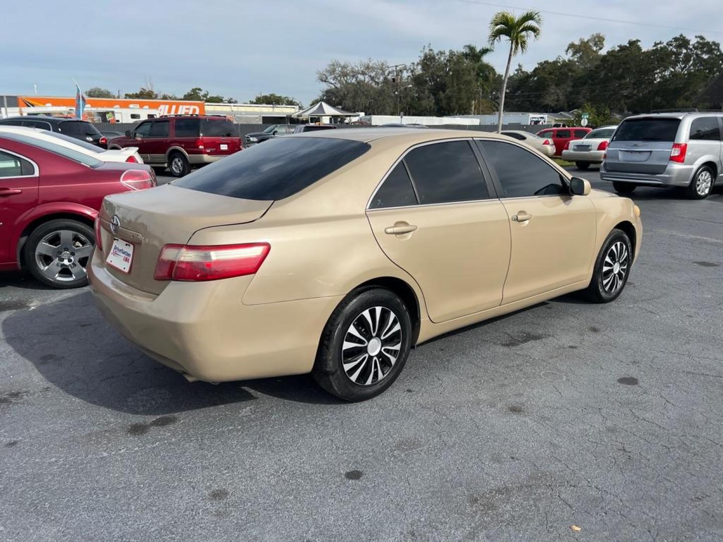 2009 TAN TOYOTA CAMRY SE (4T1BE46K69U) with an 2.4L engine, Automatic transmission, located at 2929 9th St. West, Bradenton, 34205, (941) 242-2810, 27.473591, -82.570679 - Photo#5