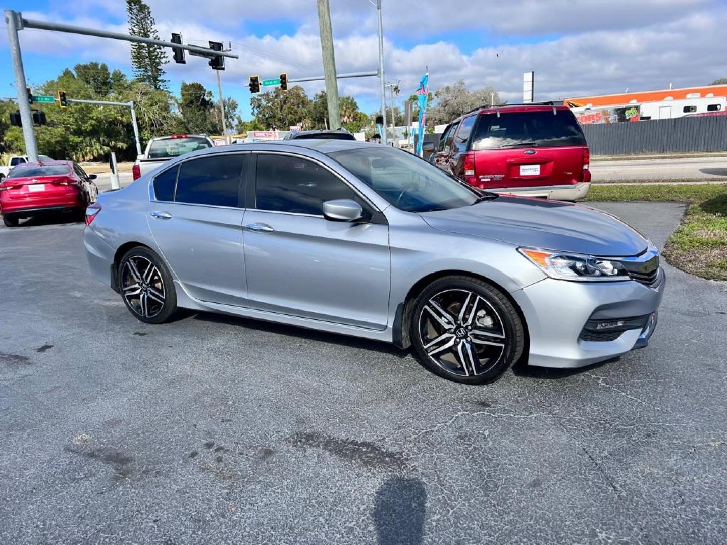 2017 SILVER HONDA ACCORD SPORT (1HGCR2F53HA) with an 2.4L engine, Continuously Variable transmission, located at 2929 9th St. West, Bradenton, 34205, (941) 242-2810, 27.473591, -82.570679 - Photo#2