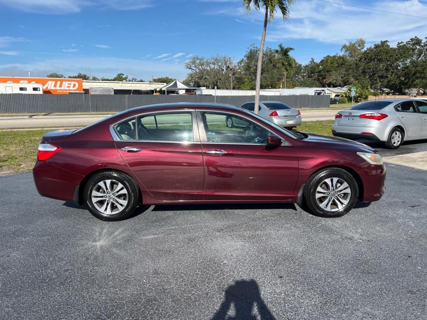 2013 RED HONDA ACCORD LX (1HGCR2F36DA) with an 2.4L engine, Continuously Variable transmission, located at 2929 9th St. West, Bradenton, 34205, (941) 242-2810, 27.473591, -82.570679 - Photo#8