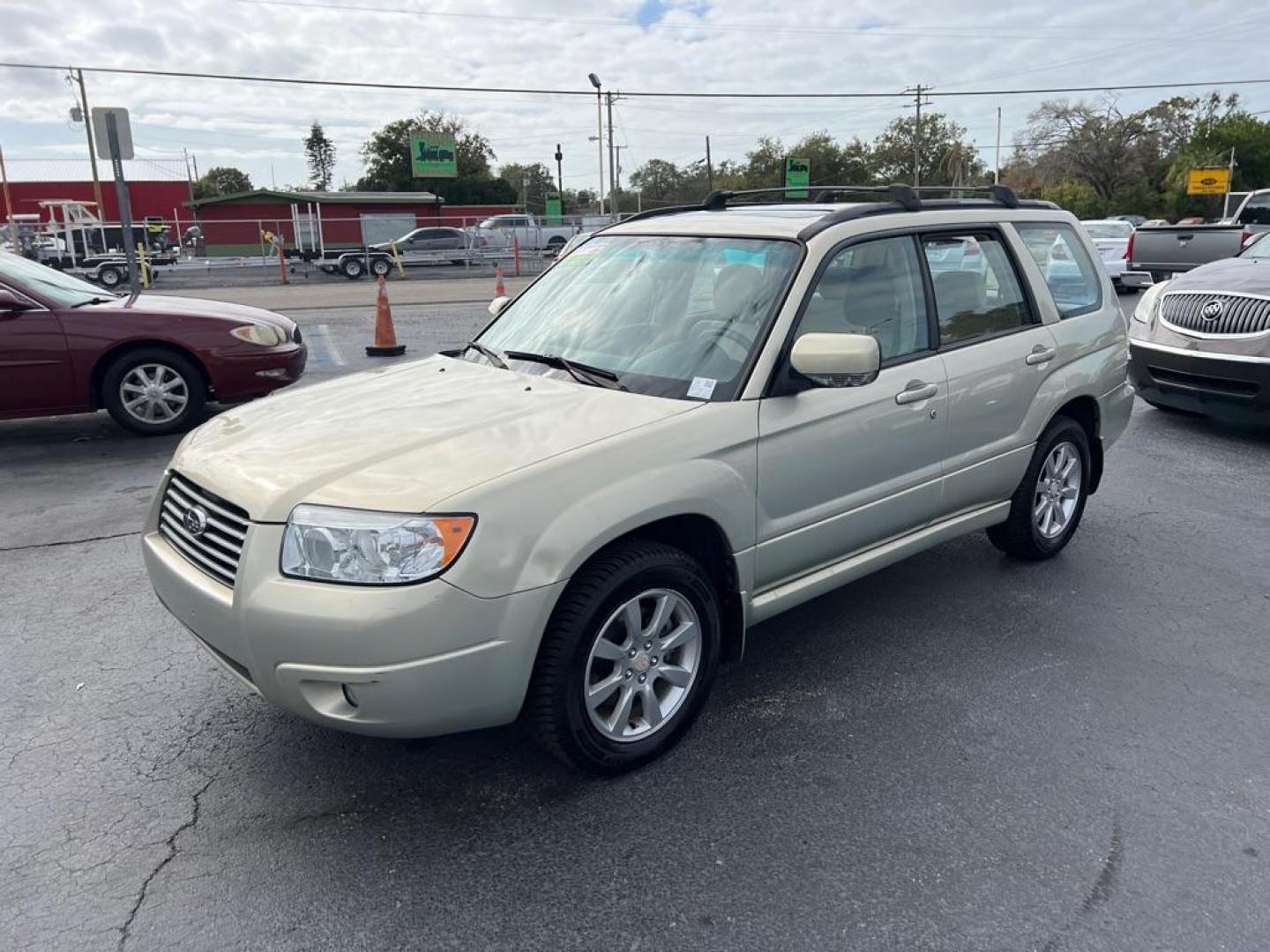 2007 TAN SUBARU FORESTER 2.5X PREMIUM (JF1SG65687H) with an 2.5L engine, Automatic transmission, located at 2929 9th St. West, Bradenton, 34205, (941) 242-2810, 27.473591, -82.570679 - Photo#3