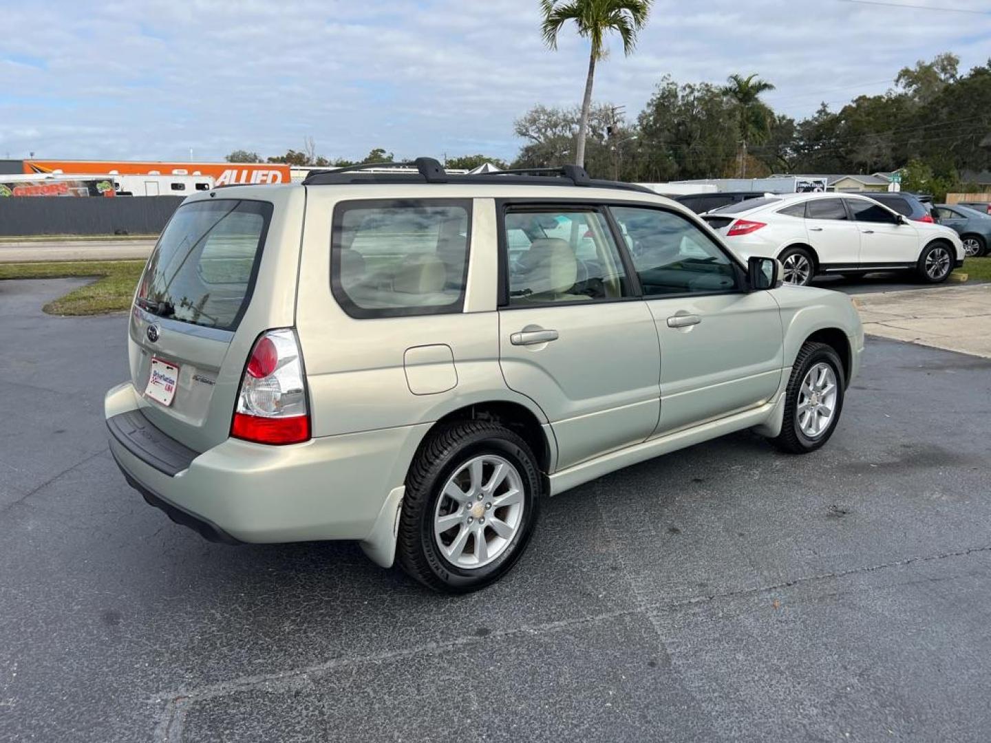 2007 TAN SUBARU FORESTER 2.5X PREMIUM (JF1SG65687H) with an 2.5L engine, Automatic transmission, located at 2929 9th St. West, Bradenton, 34205, (941) 242-2810, 27.473591, -82.570679 - Photo#6