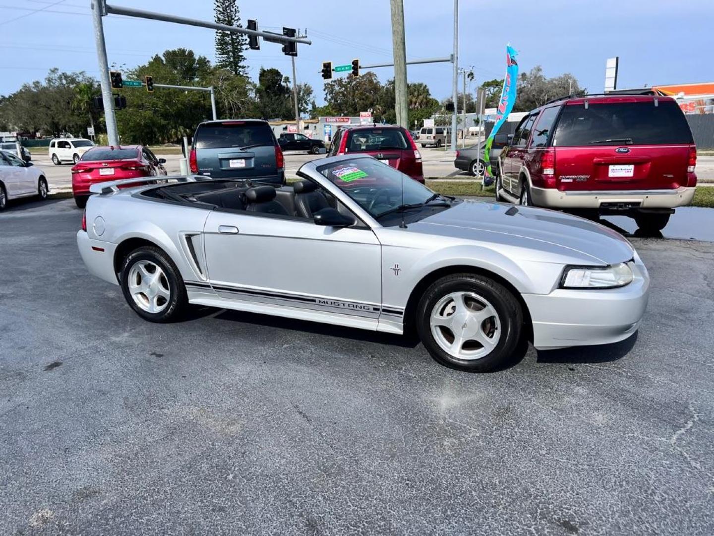 2001 SILVER FORD MUSTANG (1FAFP44471F) with an 3.8L engine, Automatic transmission, located at 2929 9th St. West, Bradenton, 34205, (941) 242-2810, 27.473591, -82.570679 - Thanks for inquring into DriveNation USA! All vehicles listed can be viewed at www.drivenationusa.com for vehicle history reports and additonal info. We cannot quote any terms such as down payments or monthly payments without an application. You can apply directly at www.drivenationusa.com or by con - Photo#14