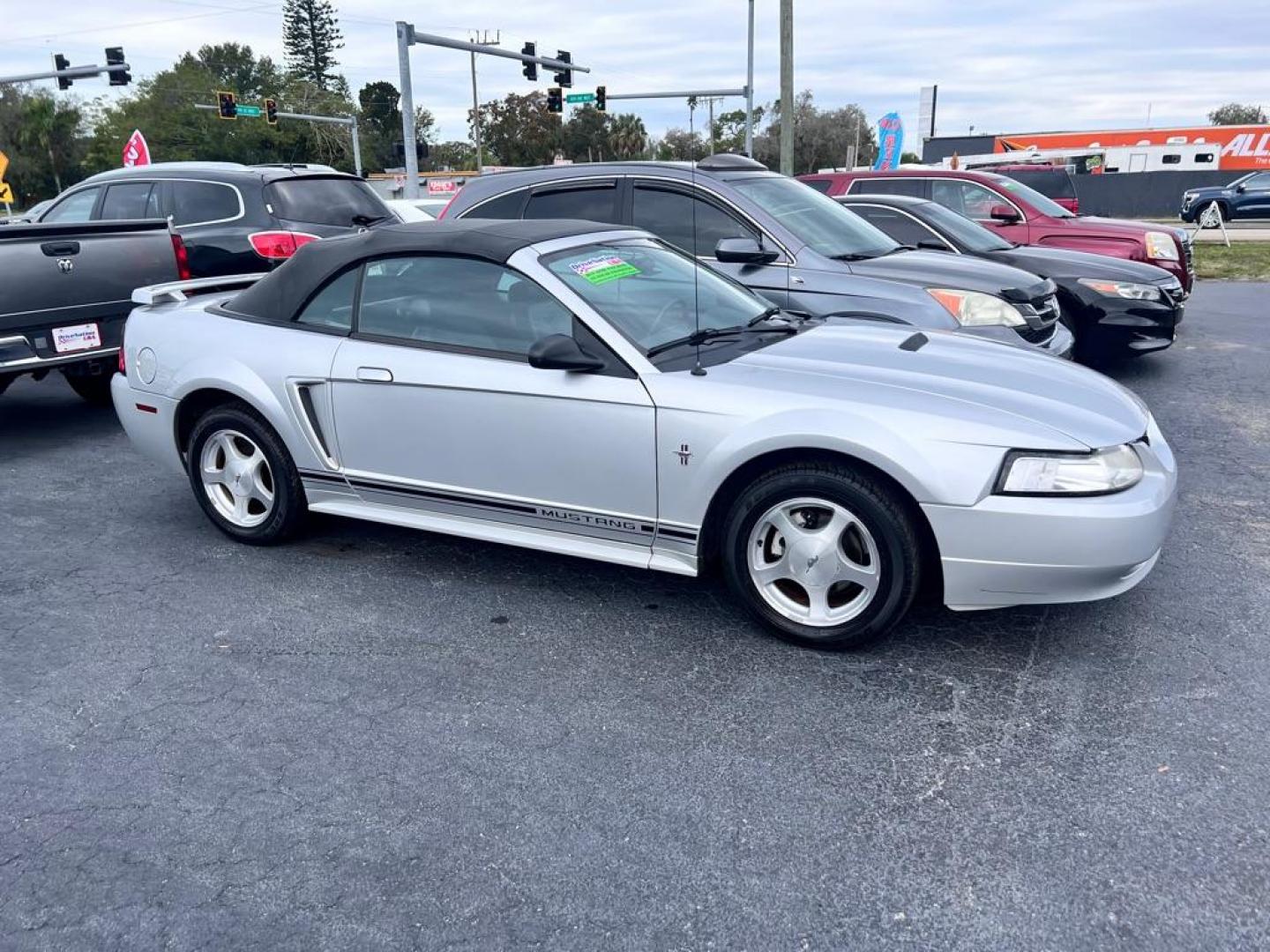 2001 SILVER FORD MUSTANG (1FAFP44471F) with an 3.8L engine, Automatic transmission, located at 2929 9th St. West, Bradenton, 34205, (941) 242-2810, 27.473591, -82.570679 - Thanks for inquring into DriveNation USA! All vehicles listed can be viewed at www.drivenationusa.com for vehicle history reports and additonal info. We cannot quote any terms such as down payments or monthly payments without an application. You can apply directly at www.drivenationusa.com or by con - Photo#1